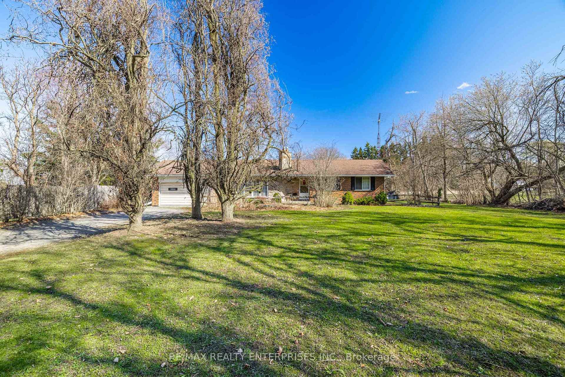 2739 Embleton Road, Brampton, ON L6Y 0E8 - Photo 1