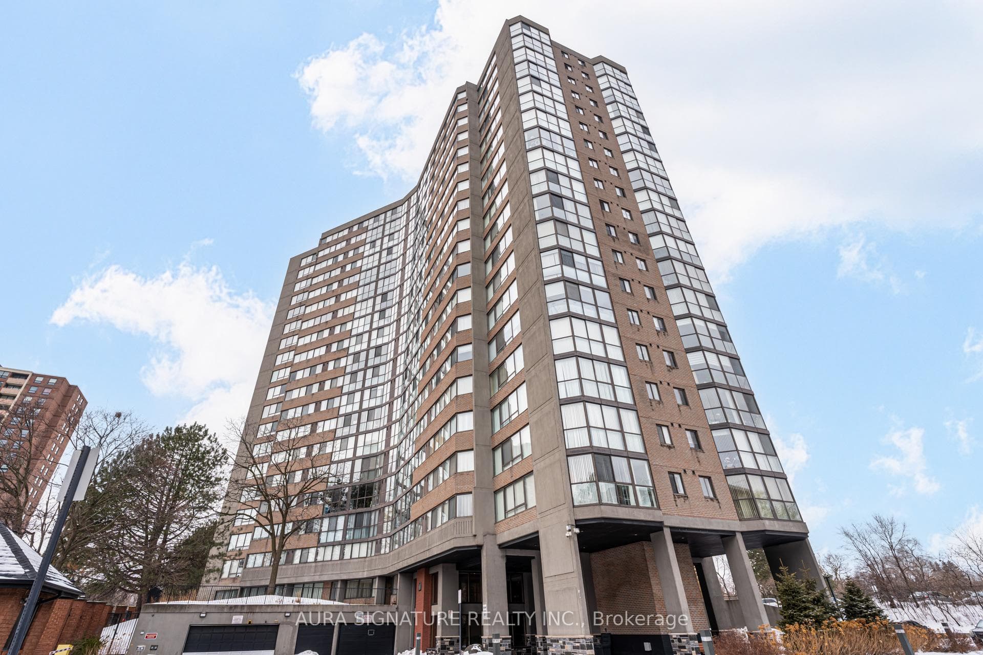 40 Richview Road Unit 203, Etobicoke (Kingsview Village / Humber Heights), ON M9A 5C1 - Photo 1
