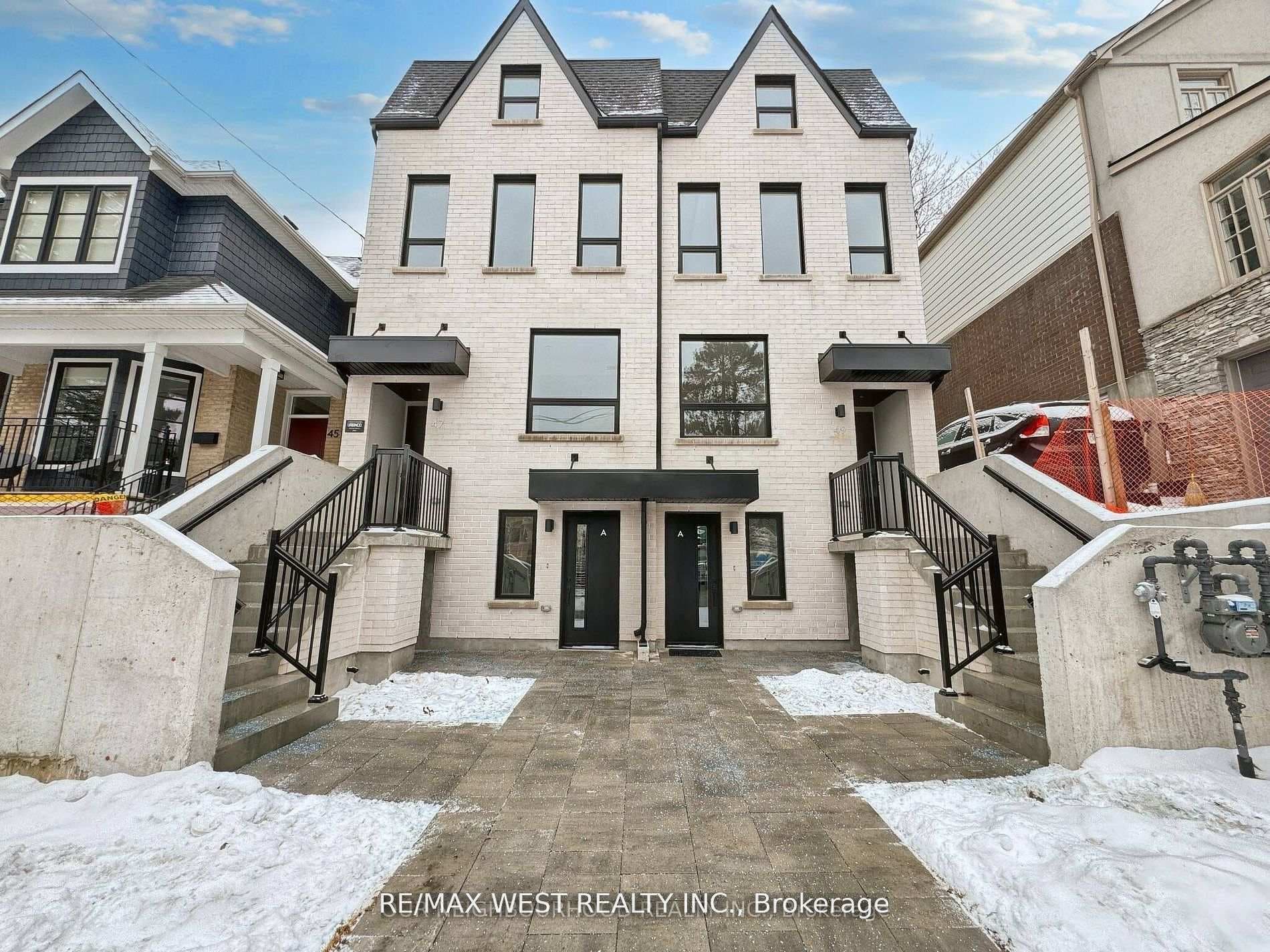 49 Morningside Avenue, High Park / Junction / Roncesvalles, ON M6S 1C6 - Photo 1