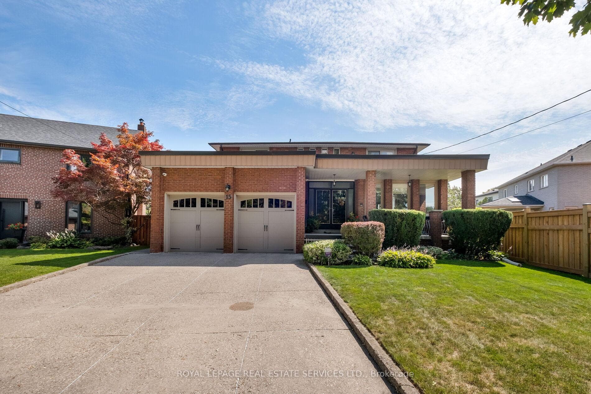 15 Westroyal Road, Etobicoke (Kingsview Village / Humber Heights), ON M9P 2C4 - Photo 1