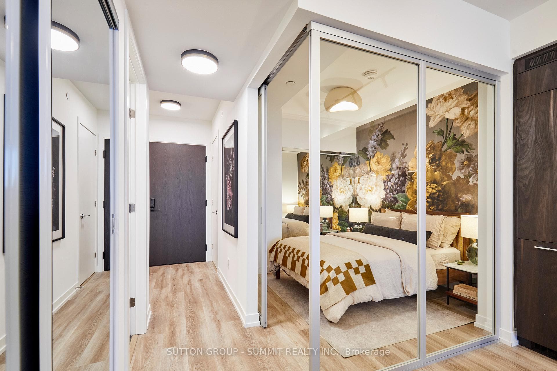 771 YONGE Street Unit 2501, Rosedale / Moore Park, ON M4W 0B8 - Photo 1
