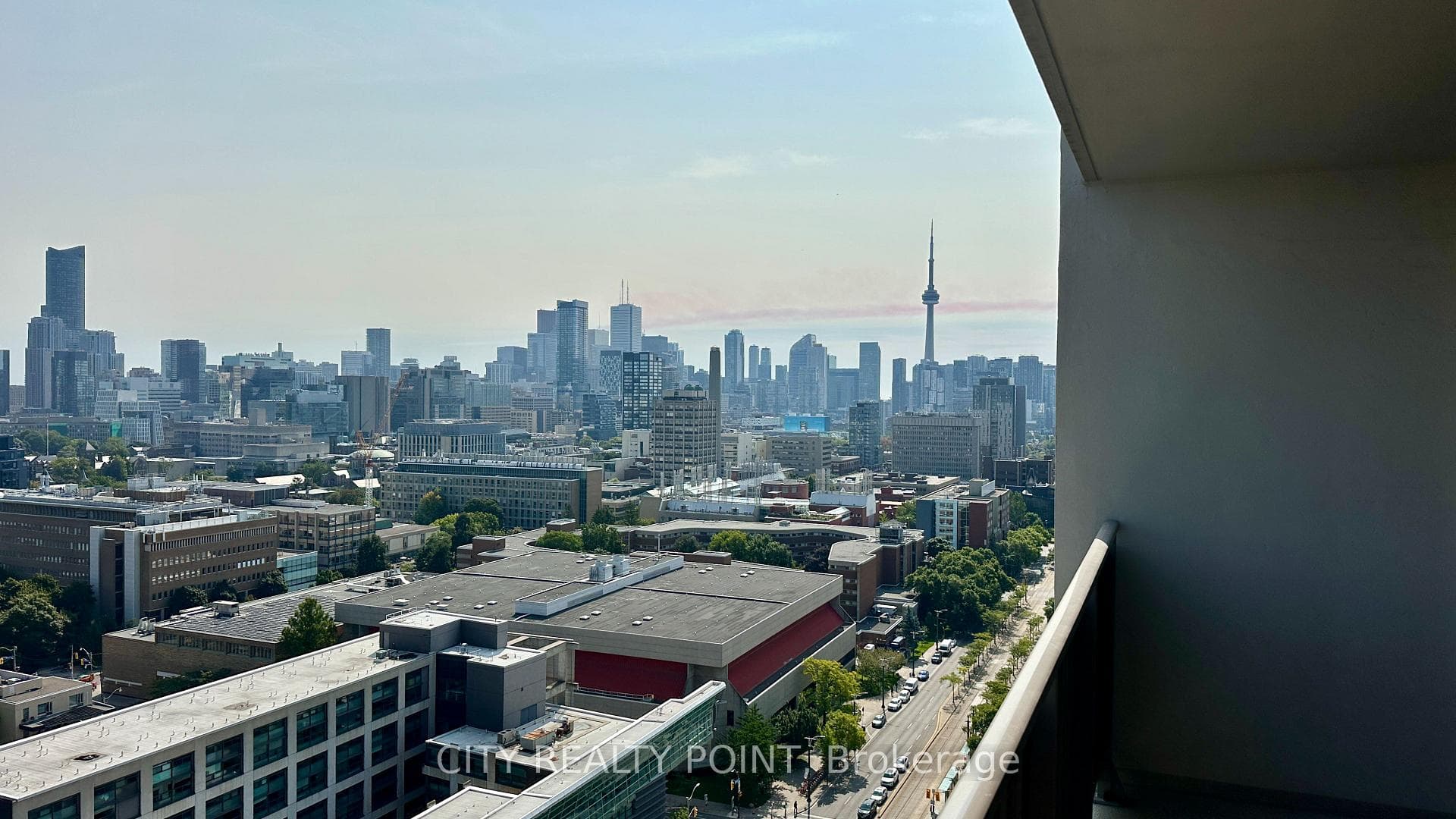 666 Spadina Avenue Unit 2510, Downtown Toronto / Waterfront, ON M5S 2H8 - Photo 1
