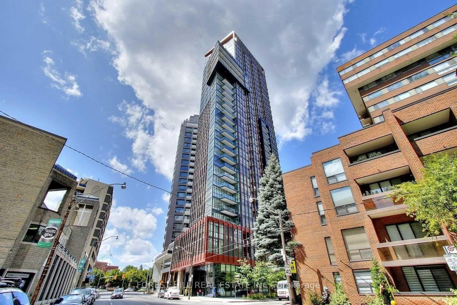 32 Davenport Road Unit 2105, Annex / Yorkville / Summerhill, ON M5R 1H3 - Photo 1