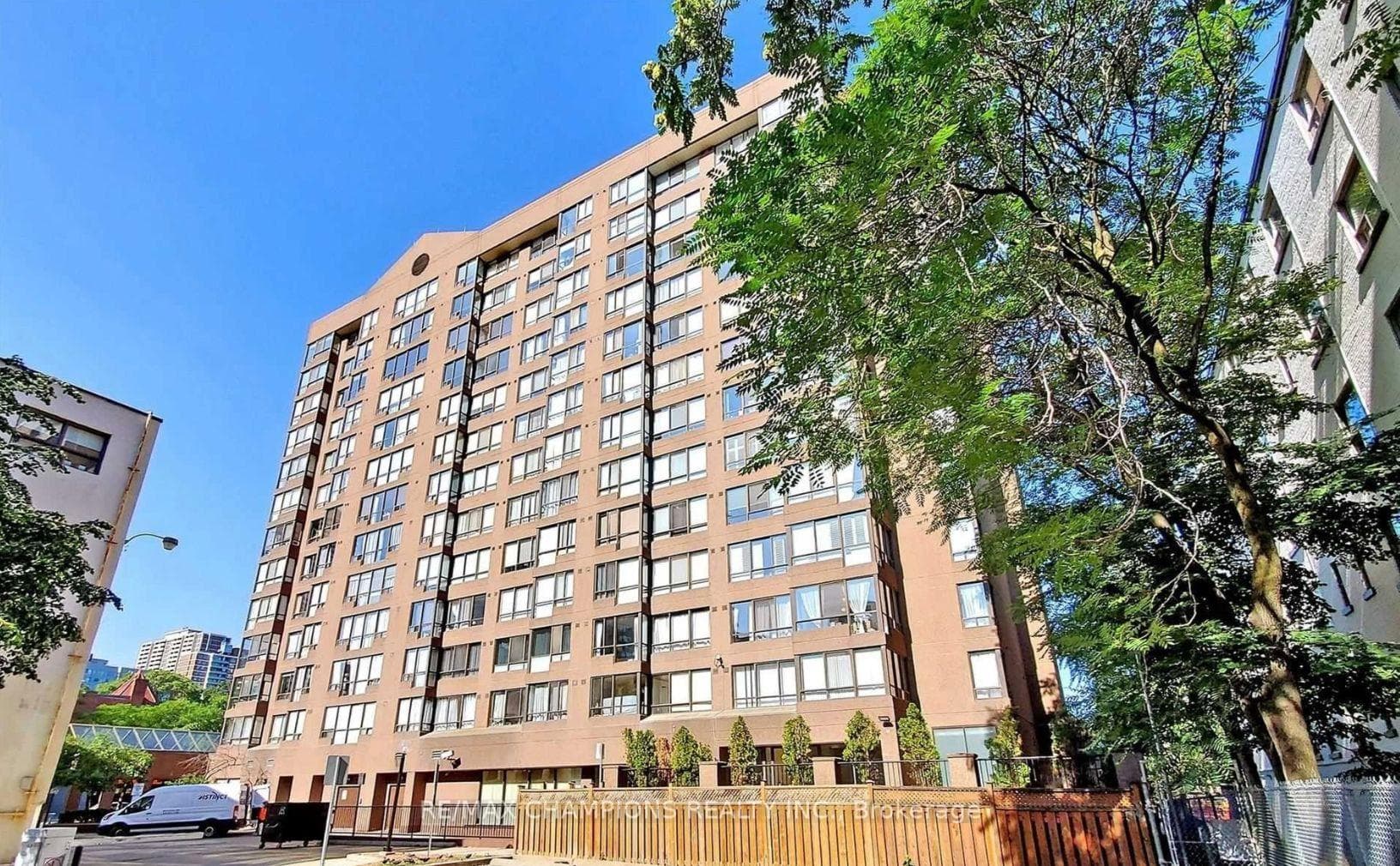 117 Gerrard Street Unit 1101, Regent Park / Cabbagetown / St. James Town, ON M5B 2L4 - Photo 1