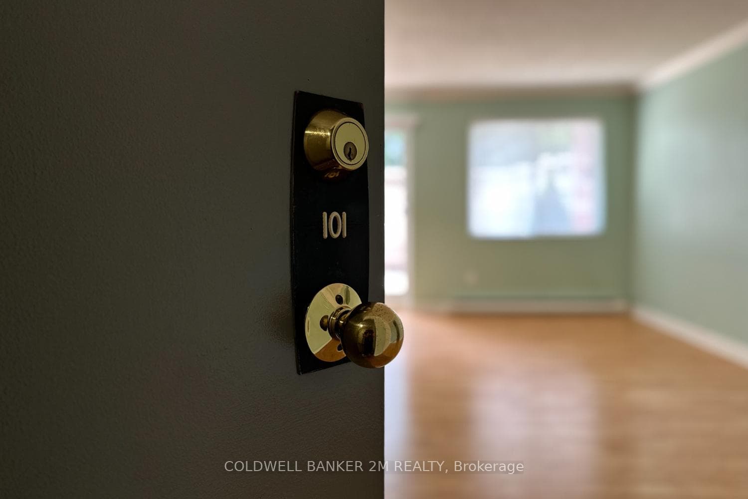 131 Taunton Road Unit 101, Oshawa, ON L2G 3T8 - Photo 1