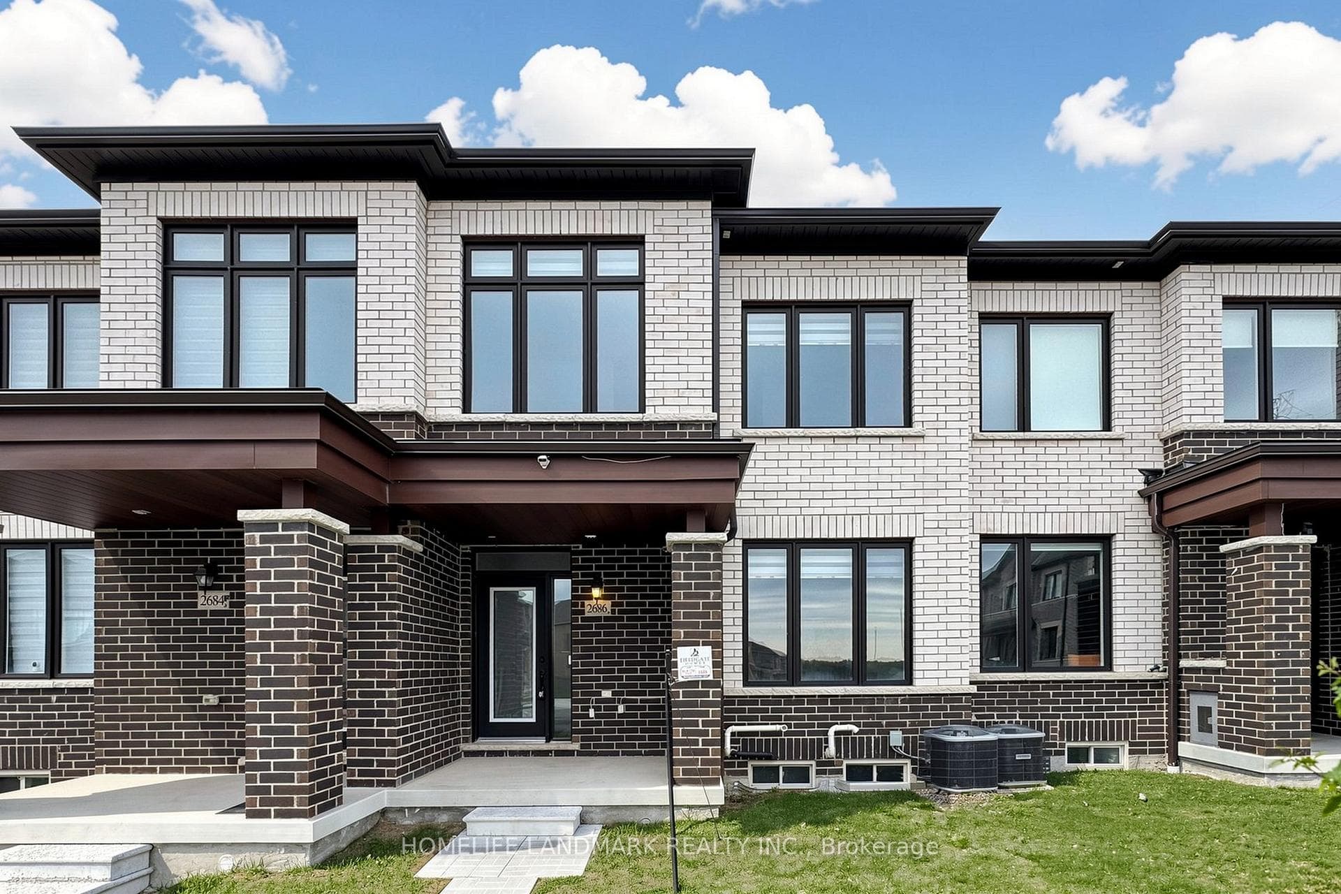 2686 Delphinium Trail, Pickering, ON L1X 0M1 - Photo 1