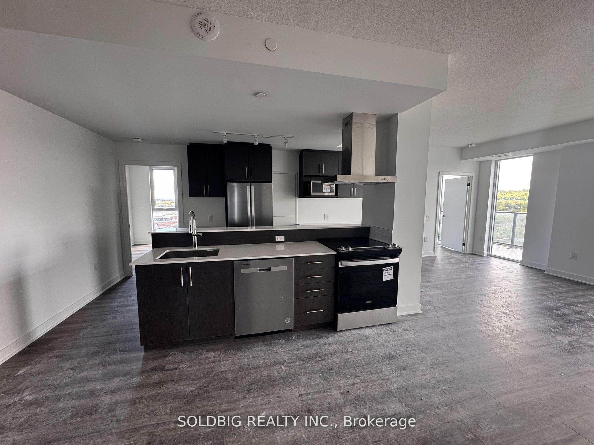 2782 Barton Street Unit 917, Hamilton, ON L8E 0L3 - Photo 1