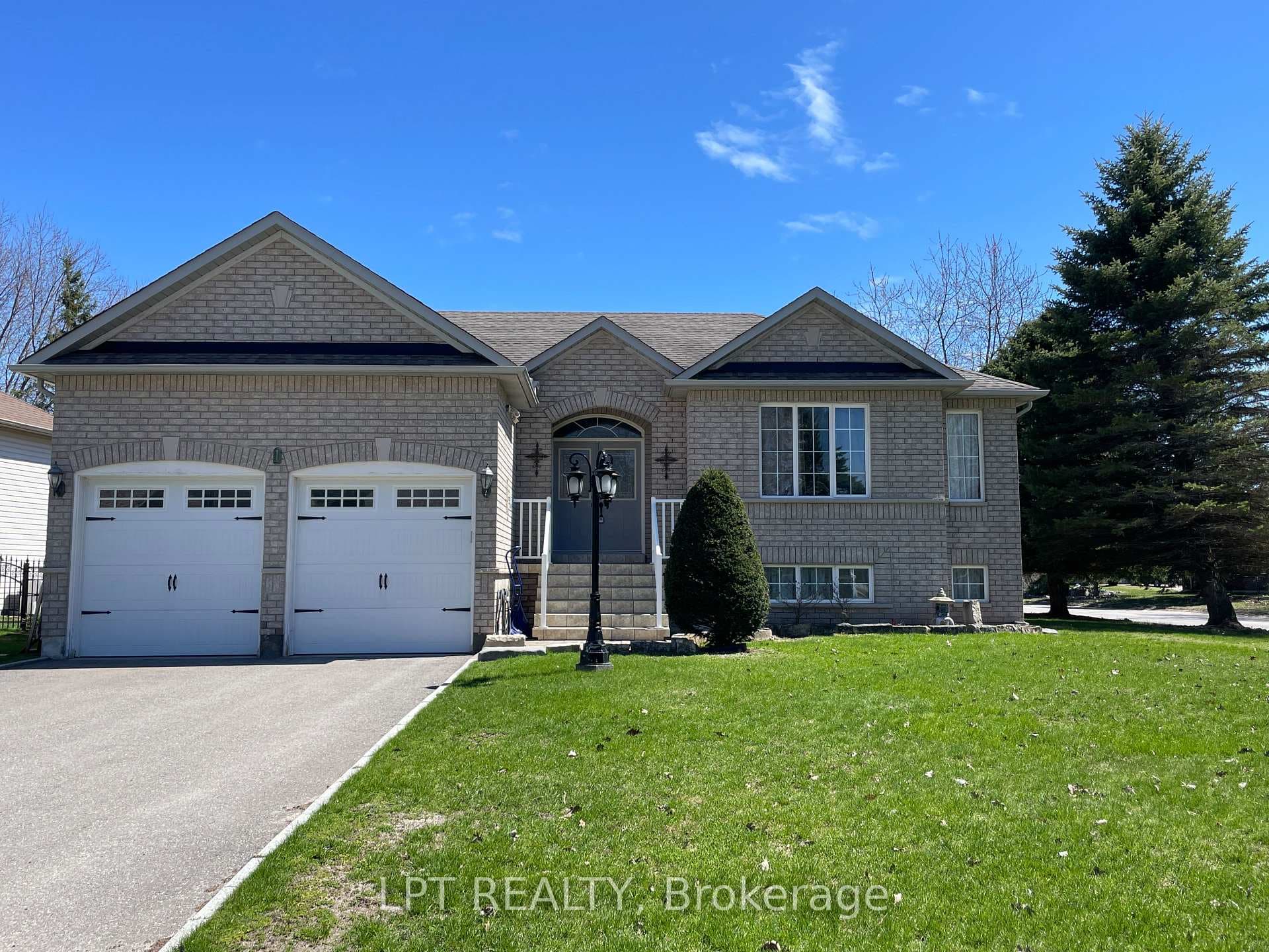 1 Bay Court, Wasaga Beach, ON L9Z 1P7 - Photo 1