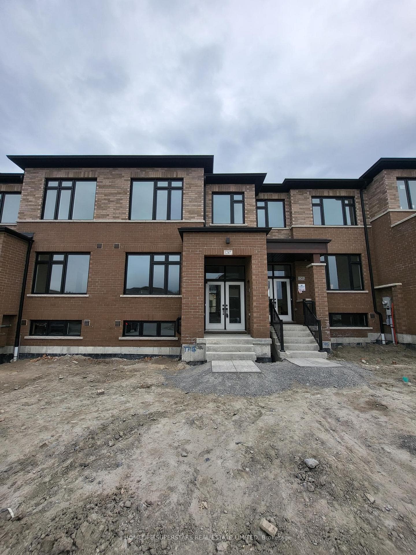 1247 Winding Wood Trail, Pickering, ON L1X 0S3 - Photo 1