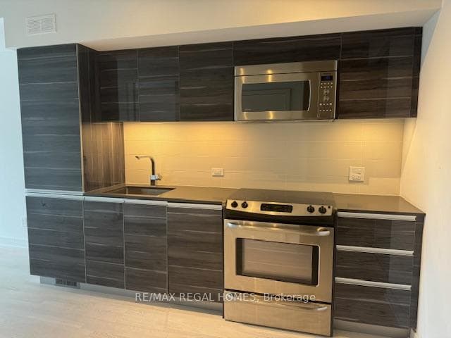 1238 Dundas Street Unit 305, Riverdale / Leslieville, ON M4M 2T1 - Photo 1