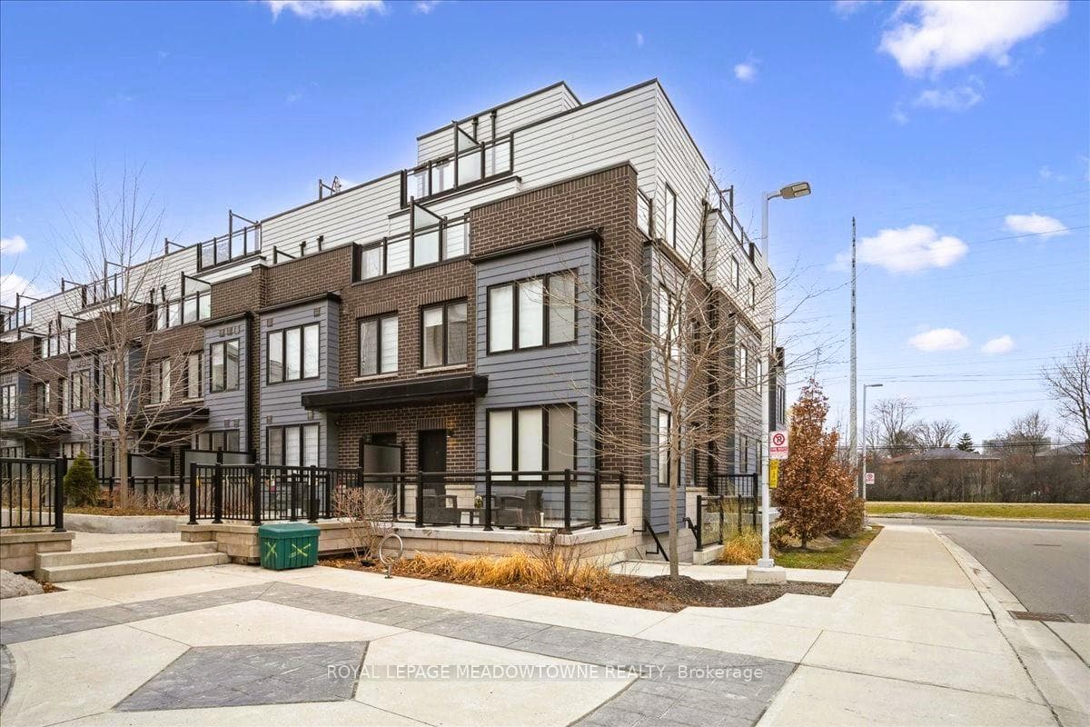 2232 Bromsgrove Road Unit TH #1, Mississauga, ON L5J 0B3 - Photo 1