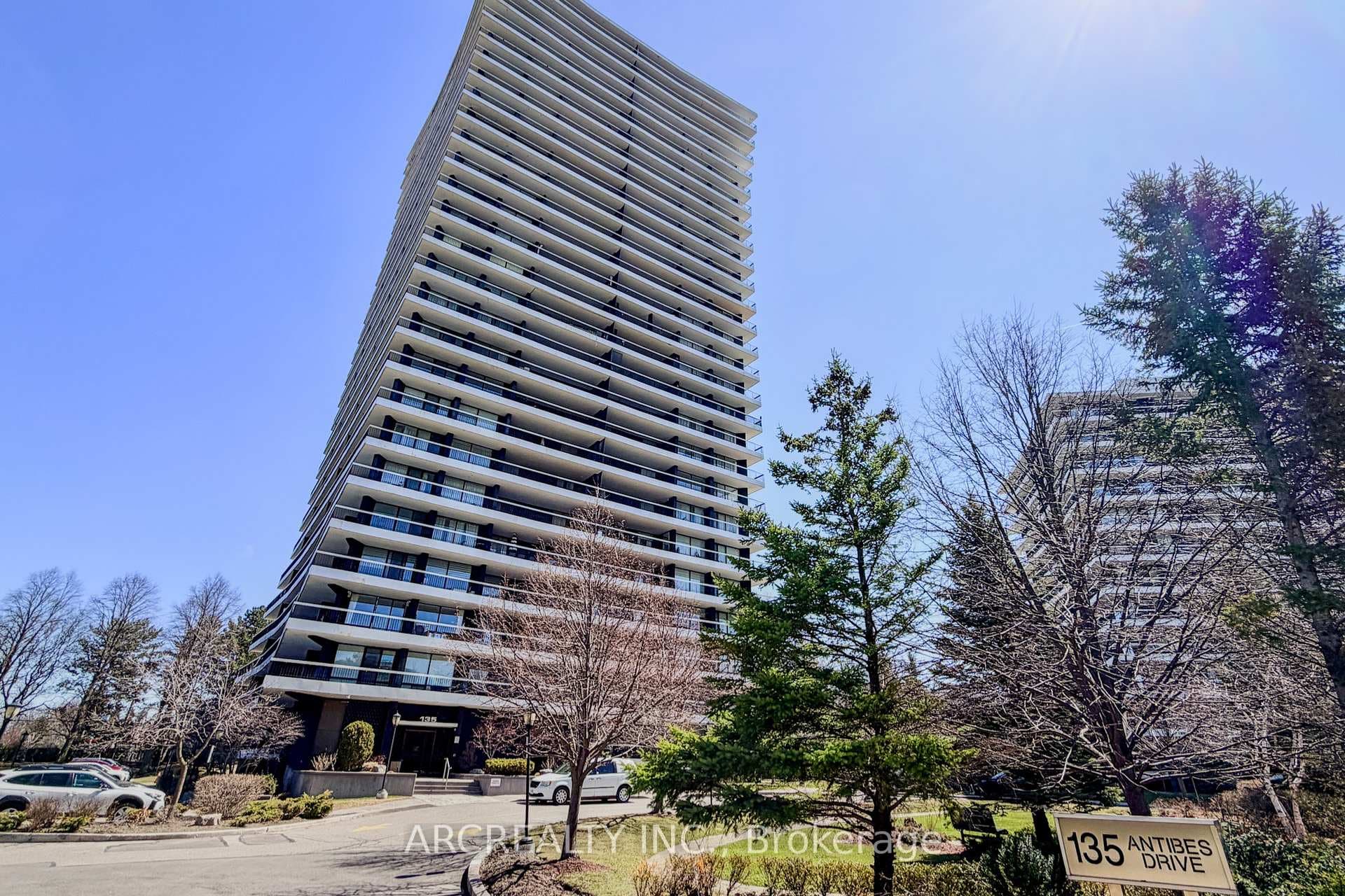135 Antibes Drive Unit 1402, Thornhill / Willowdale, ON M2R 2Z1 - Photo 1