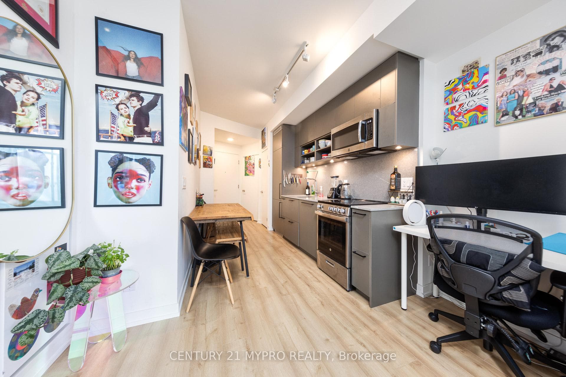 135 East Liberty Street Unit 908, Toronto C01