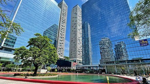 100 Harbour Street Unit 6805, Downtown Toronto / Waterfront, ON M5J 2T5 - Photo 1
