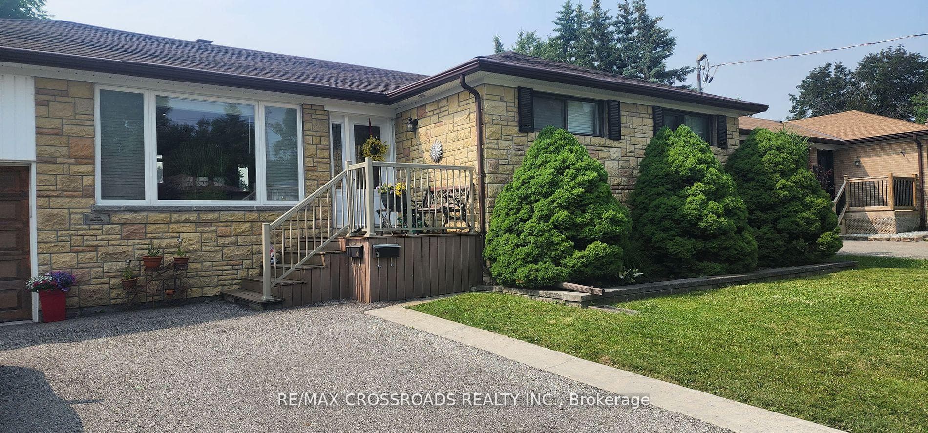 72 Gladman Avenue, Newmarket, ON L3Y 1W6 - Photo 1