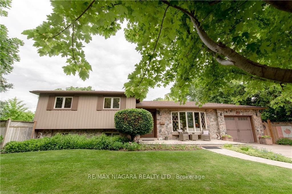 1409 Thornton Road, Burlington