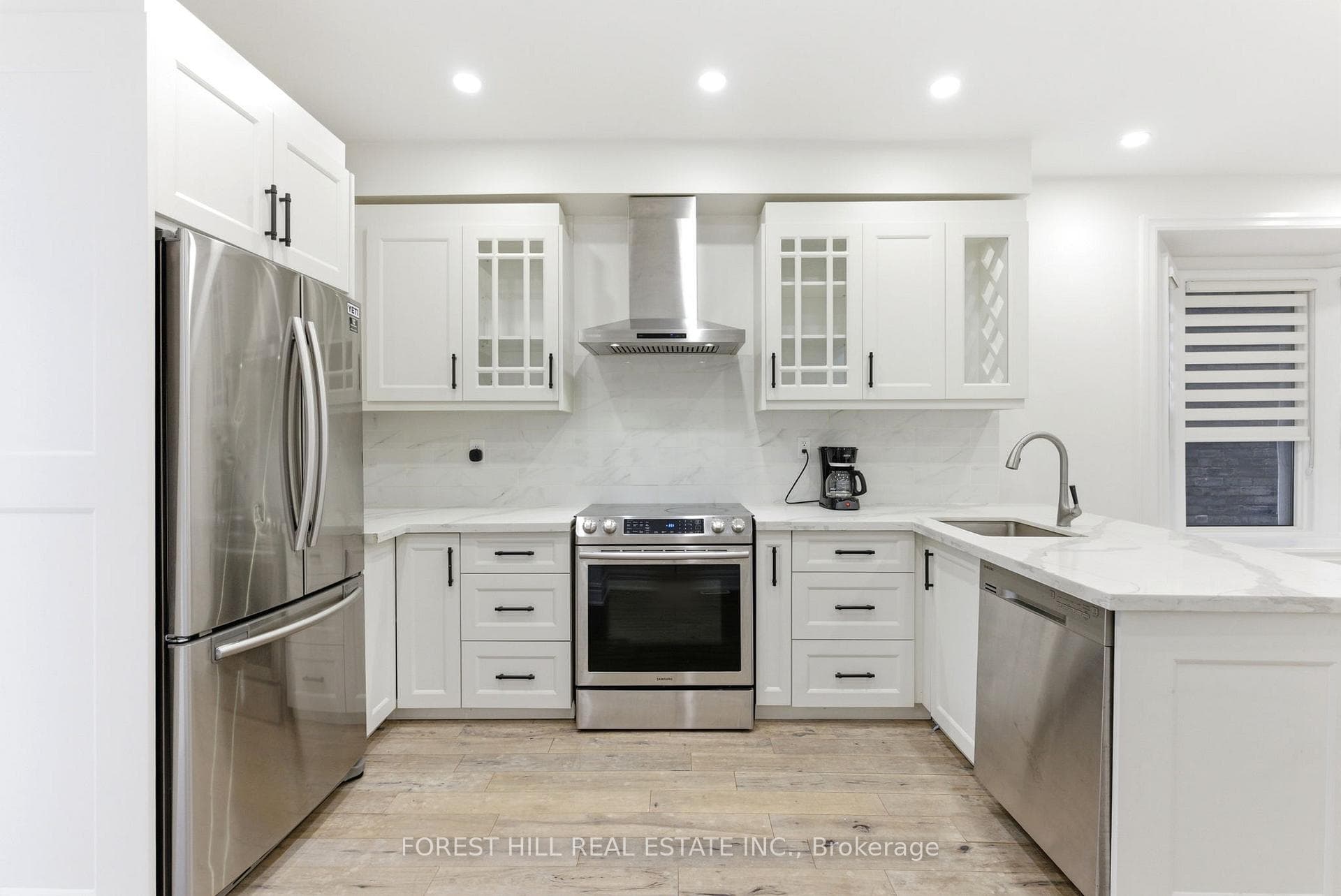 1297 Davenport Road, Bloor West Village / Swansea, ON M6H 2H3 - Photo 1