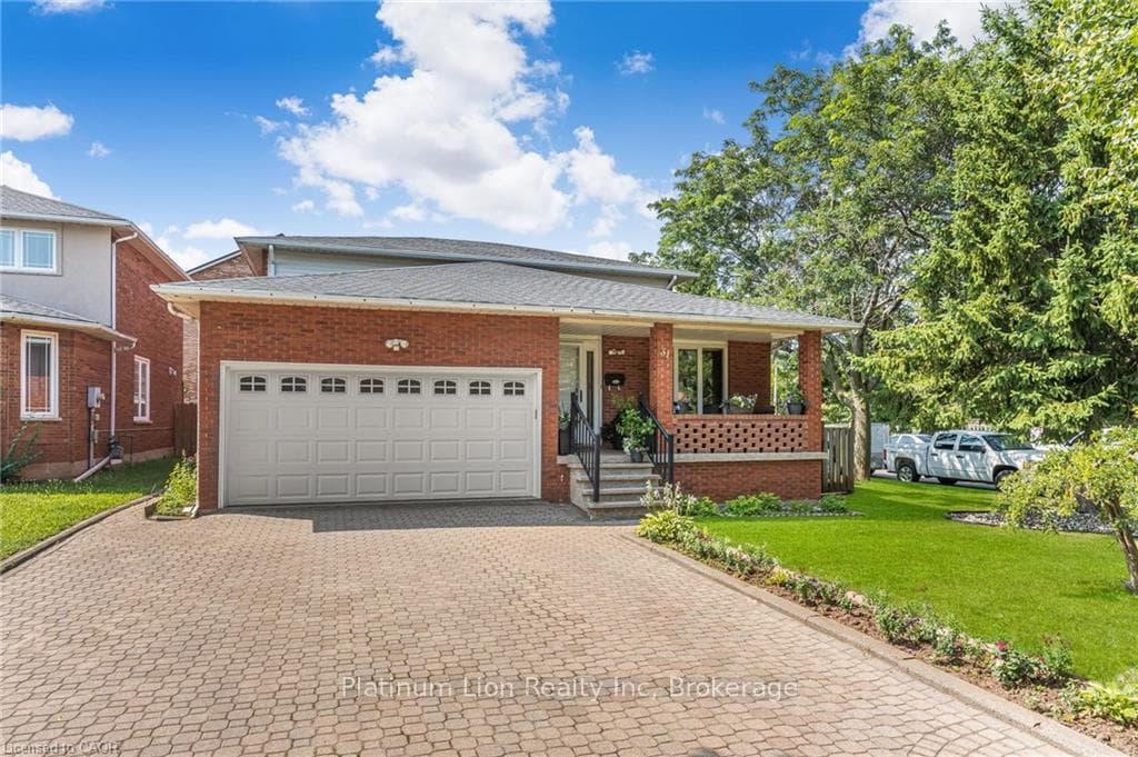 51 Seaton Place Drive, Hamilton