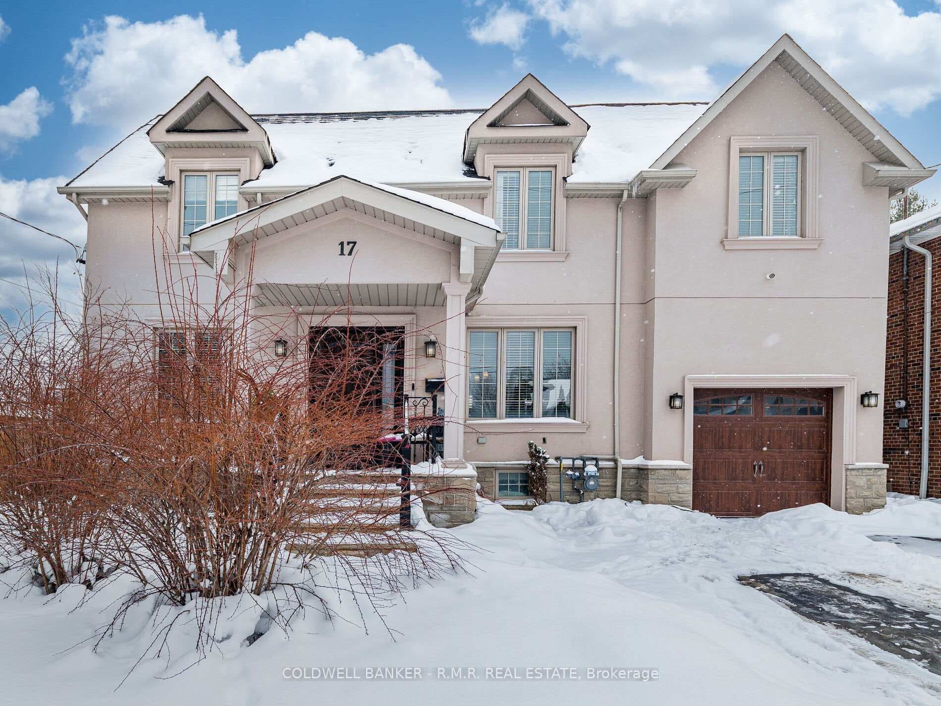 17 Lockheed Boulevard, Etobicoke (Kingsview Village / Humber Heights), ON M9P 2H5 - Photo 1