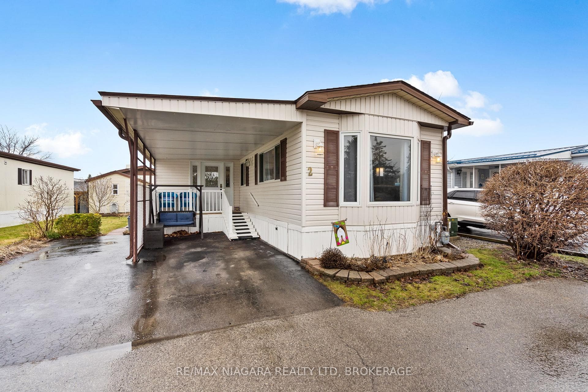 3033 Townline Road, Fort Erie, ON L0S 1S1 - Photo 1