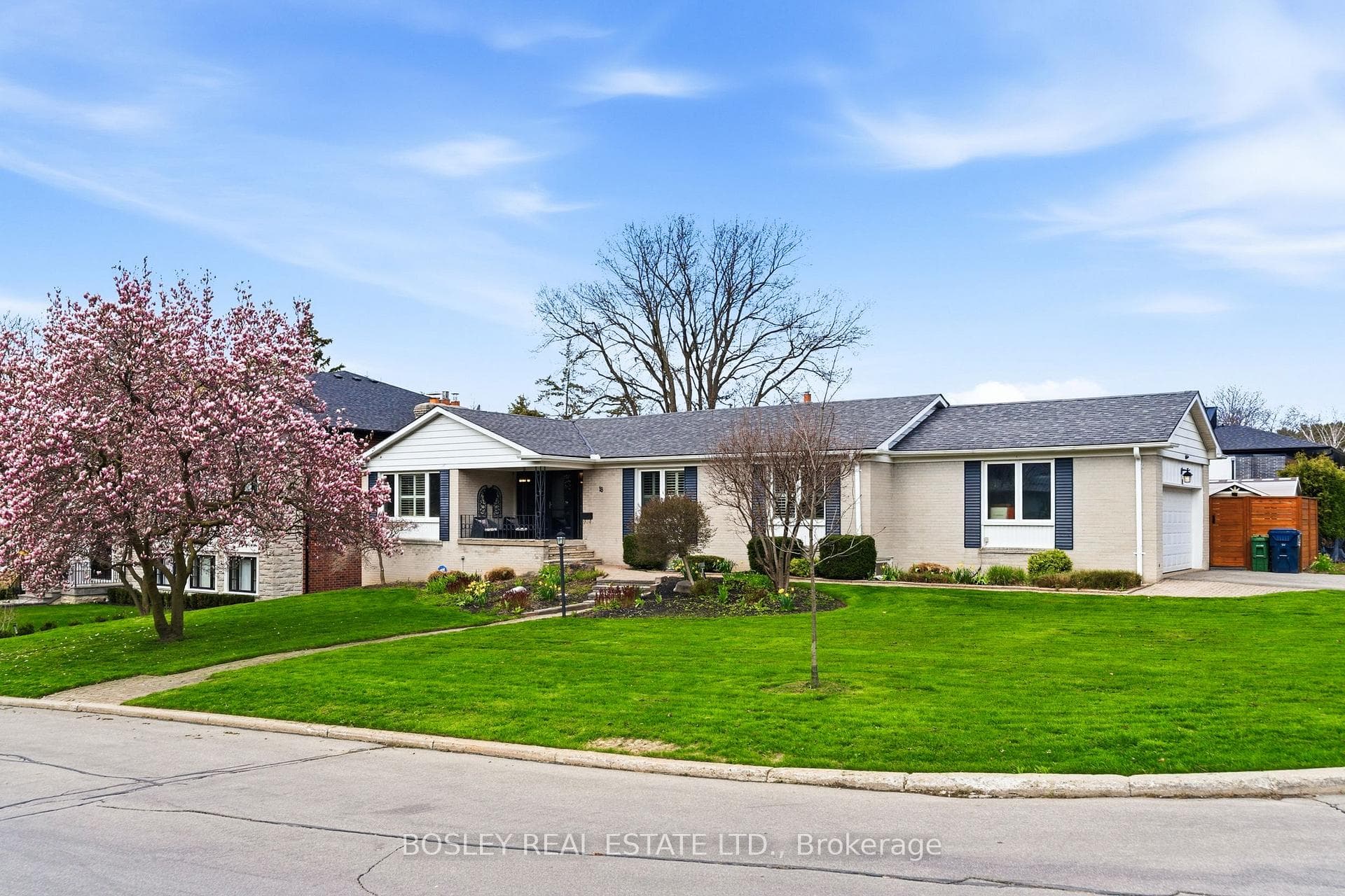 18 Tetbury Crescent, Don Mills / Parkwoods / Victoria Village, ON M3A 3G3 - Photo 1