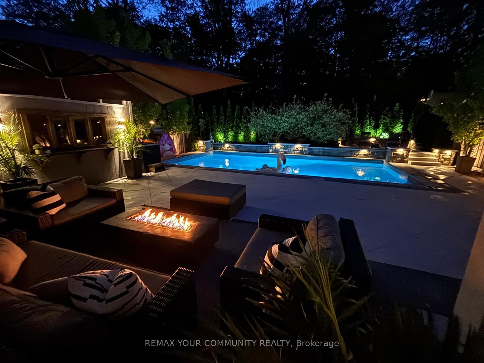 106 Forest Grove Court, Aurora