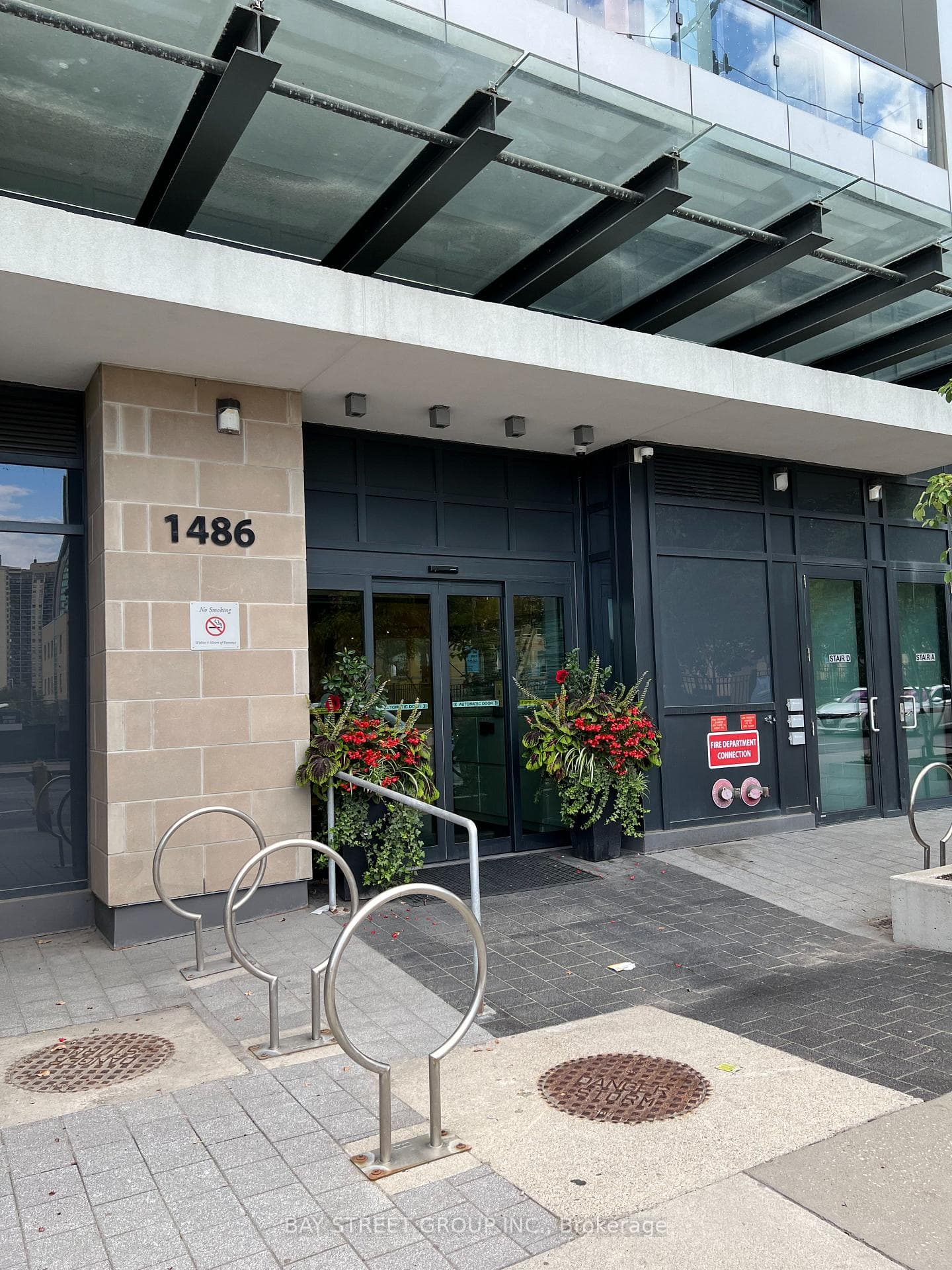 1486 Bathurst Street Unit 708, Forest Hill / Deer Park, ON M5P 0A5 - Photo 1