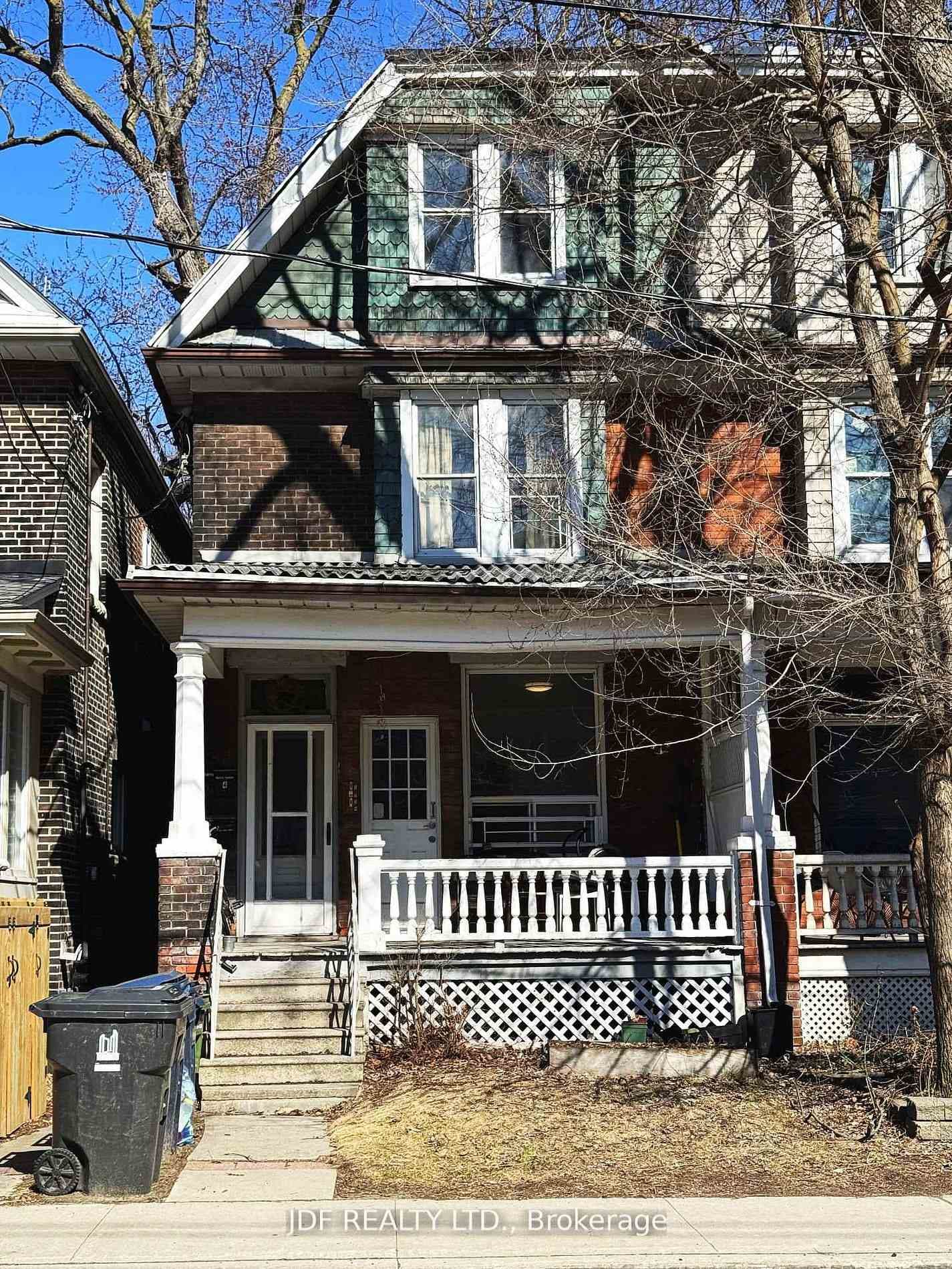383 Lansdowne Avenue, Toronto C01