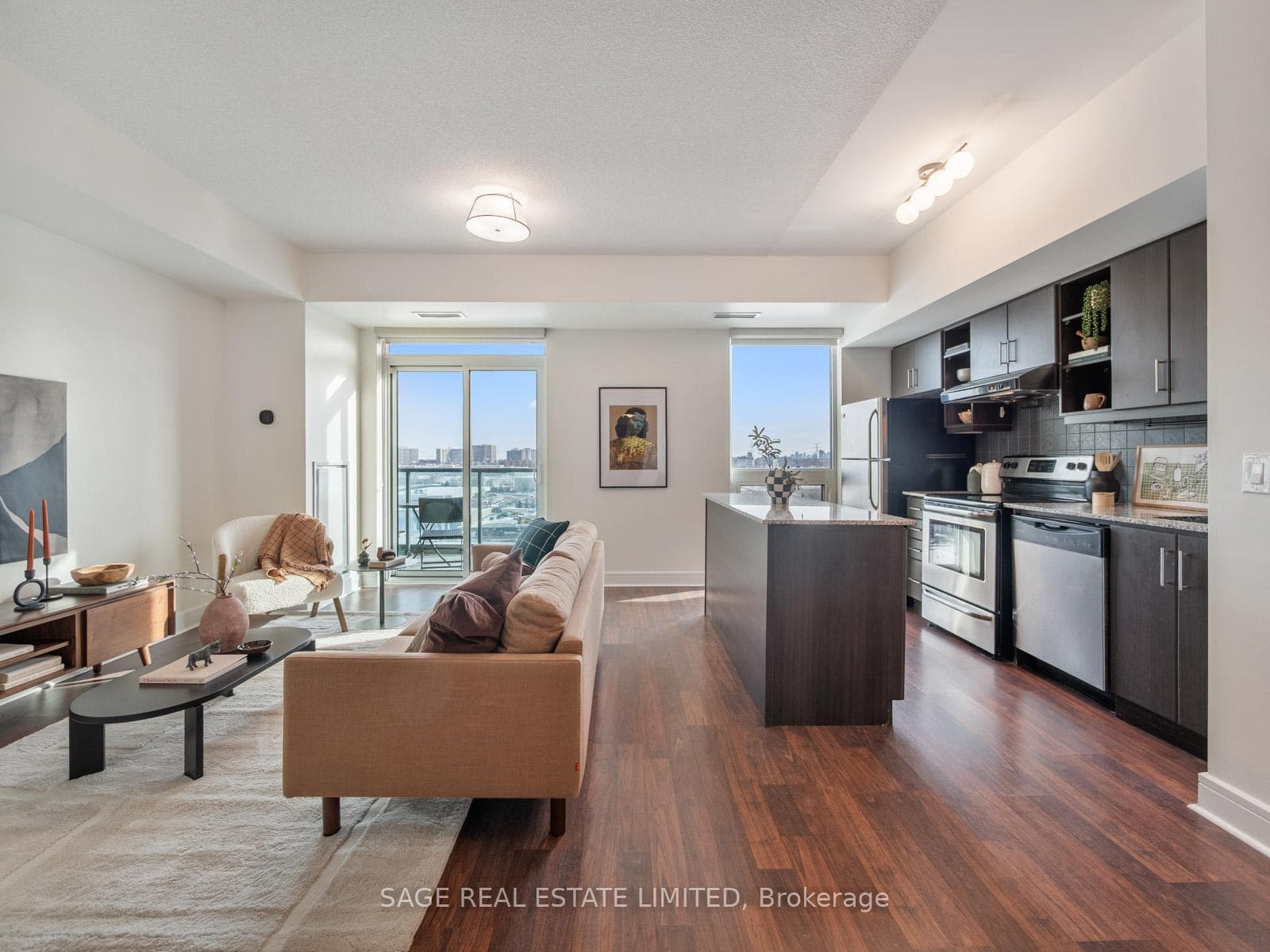 35 Brian Peck Crescent Unit 909, Flemingdon Park / Don Mills, ON M4G 4K4 - Photo 1