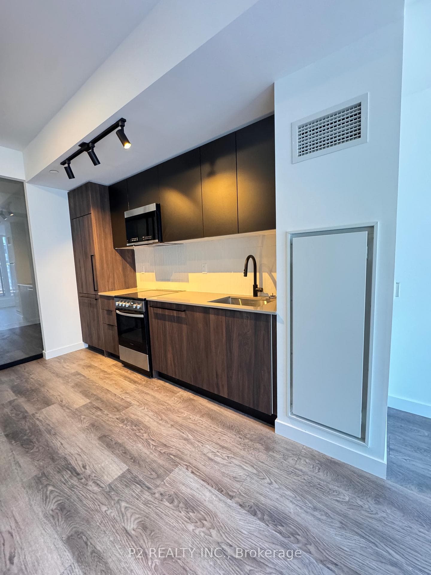 1635 MILITARY Trail Unit 505, Rouge / Port Union / Malvern, ON M1C 1B2 - Photo 1