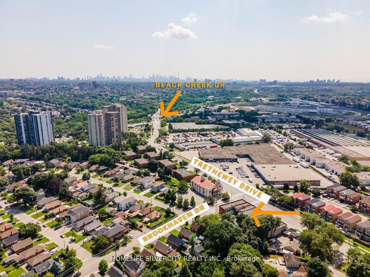 4 Brookhaven Drive, York / Weston, ON M6M 4N7 - Photo 1