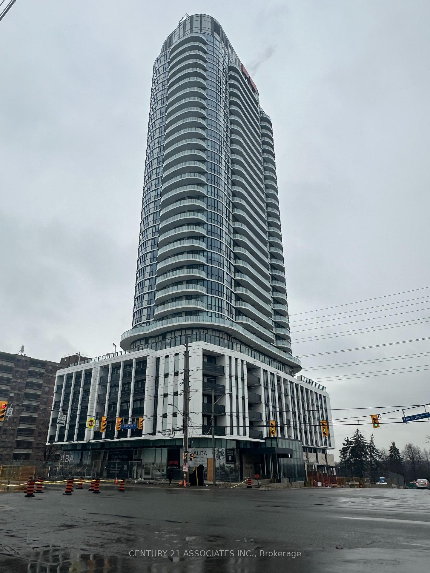 1 Fairview Road Unit 2310, Mississauga
