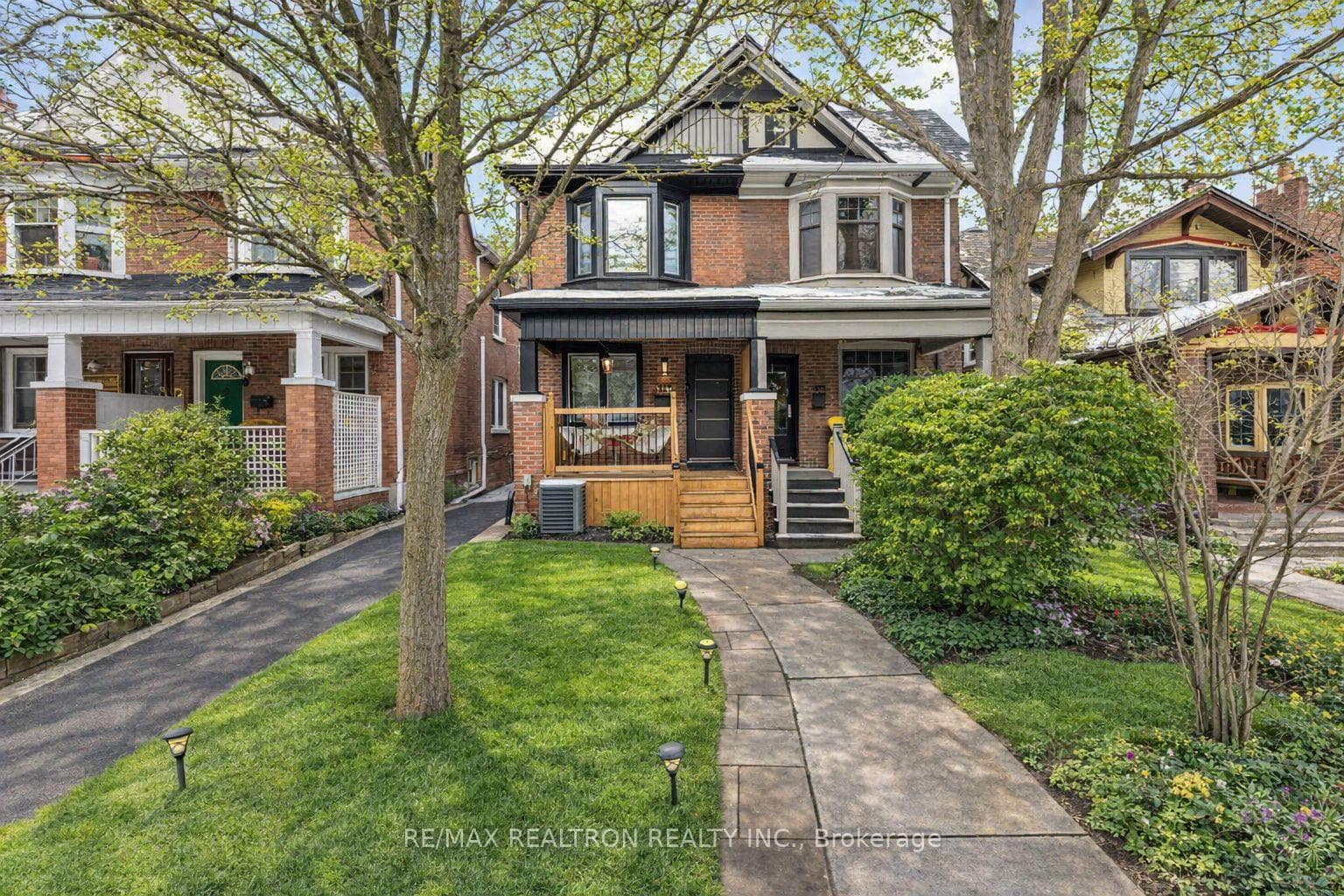 111 Glenmore Road, The Beaches / Upper Beaches, ON M4L 3M2 - Photo 1