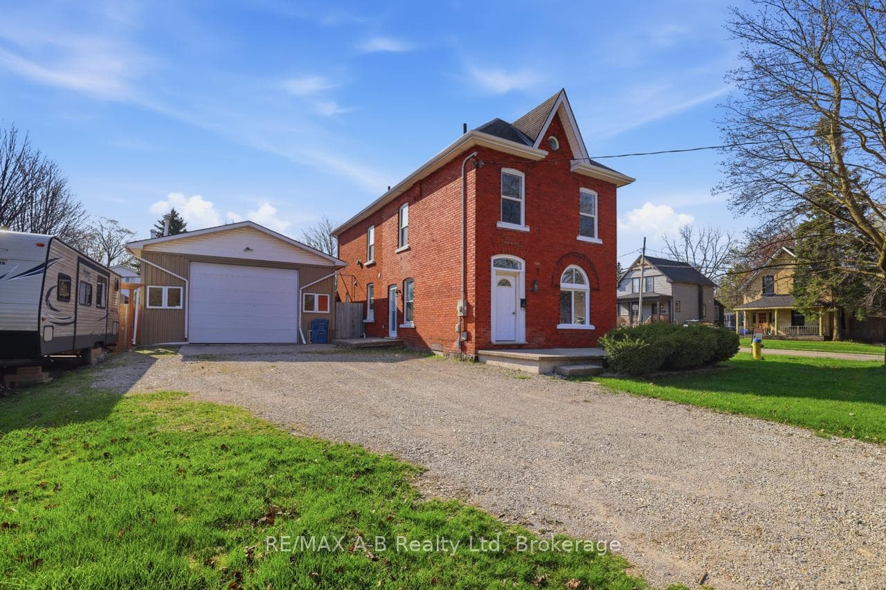 307 Nelson Street, Stratford, ON N5A 2K5 - Photo 1