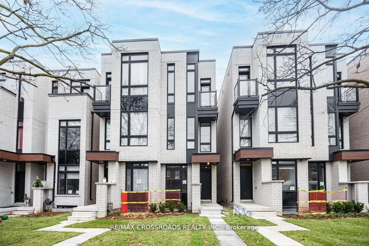 194 Mcroberts Avenue, Keelesdale / Eglinton West, ON M6E 4P5 - Photo 1