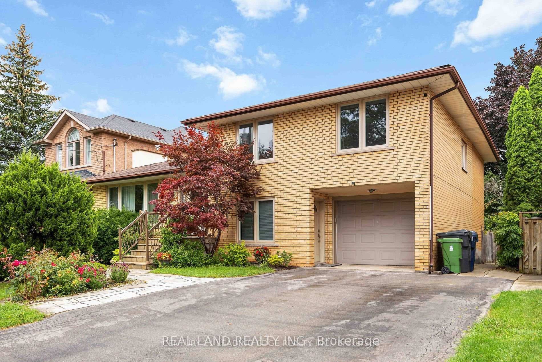 260 Fisherville Road Unit Master Bedroom, Thornhill / Willowdale, ON M2R 3C5 - Photo 1