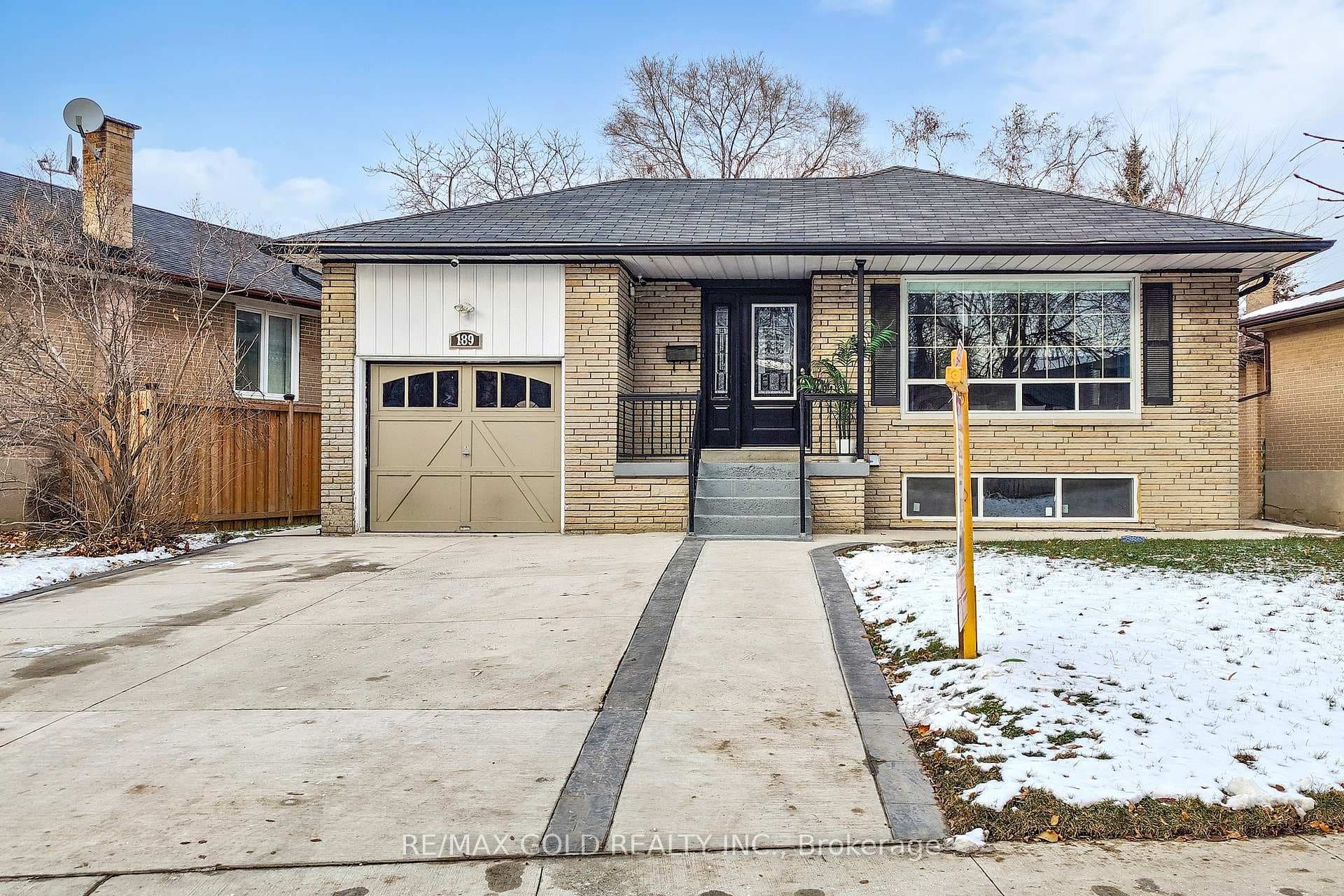 189 Kingsview Boulevard, Etobicoke (Kingsview Village / Humber Heights), ON M9R 1V7 - Photo 1