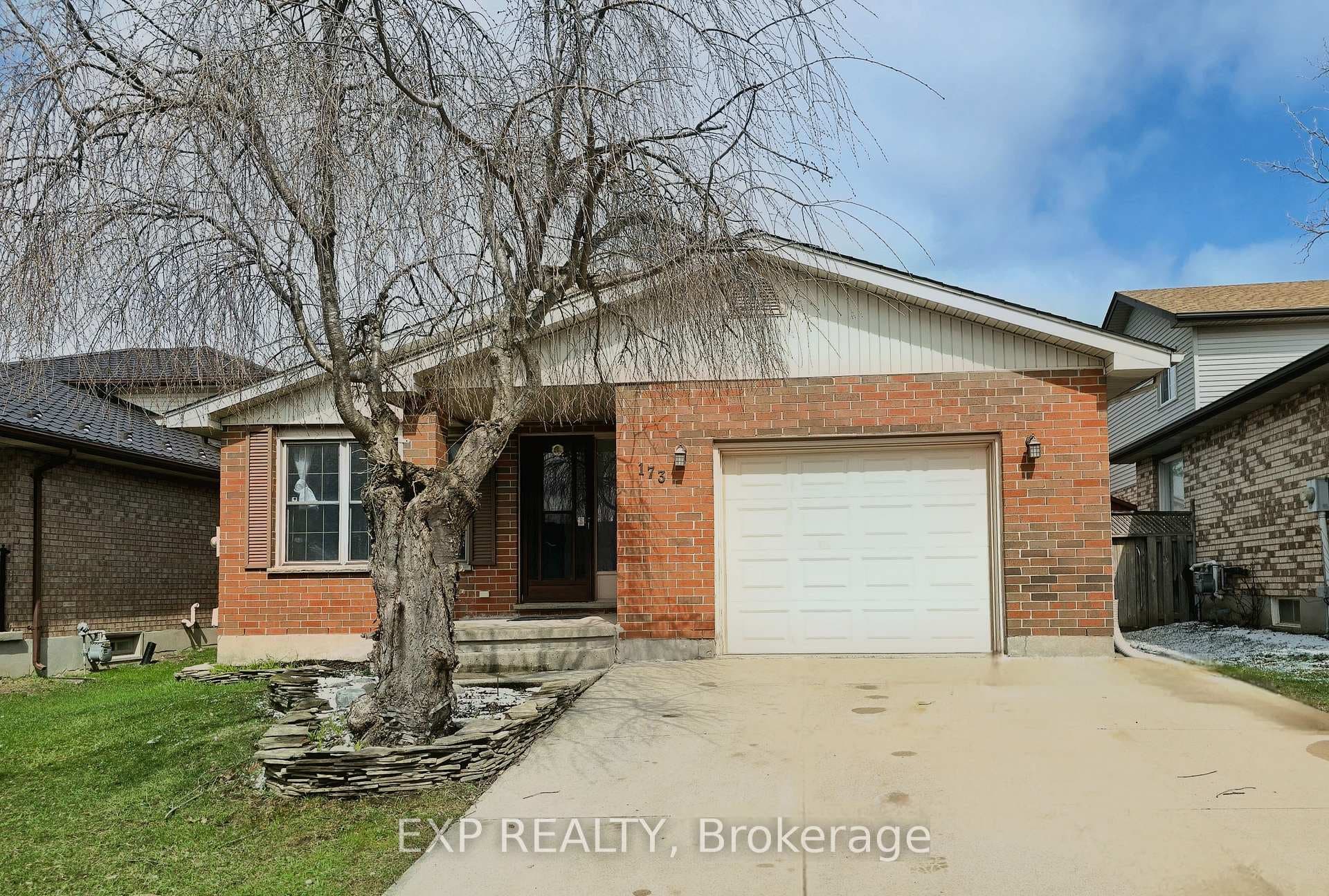 173 Ashley Crescent, London South, ON N6E 3R1 - Photo 1