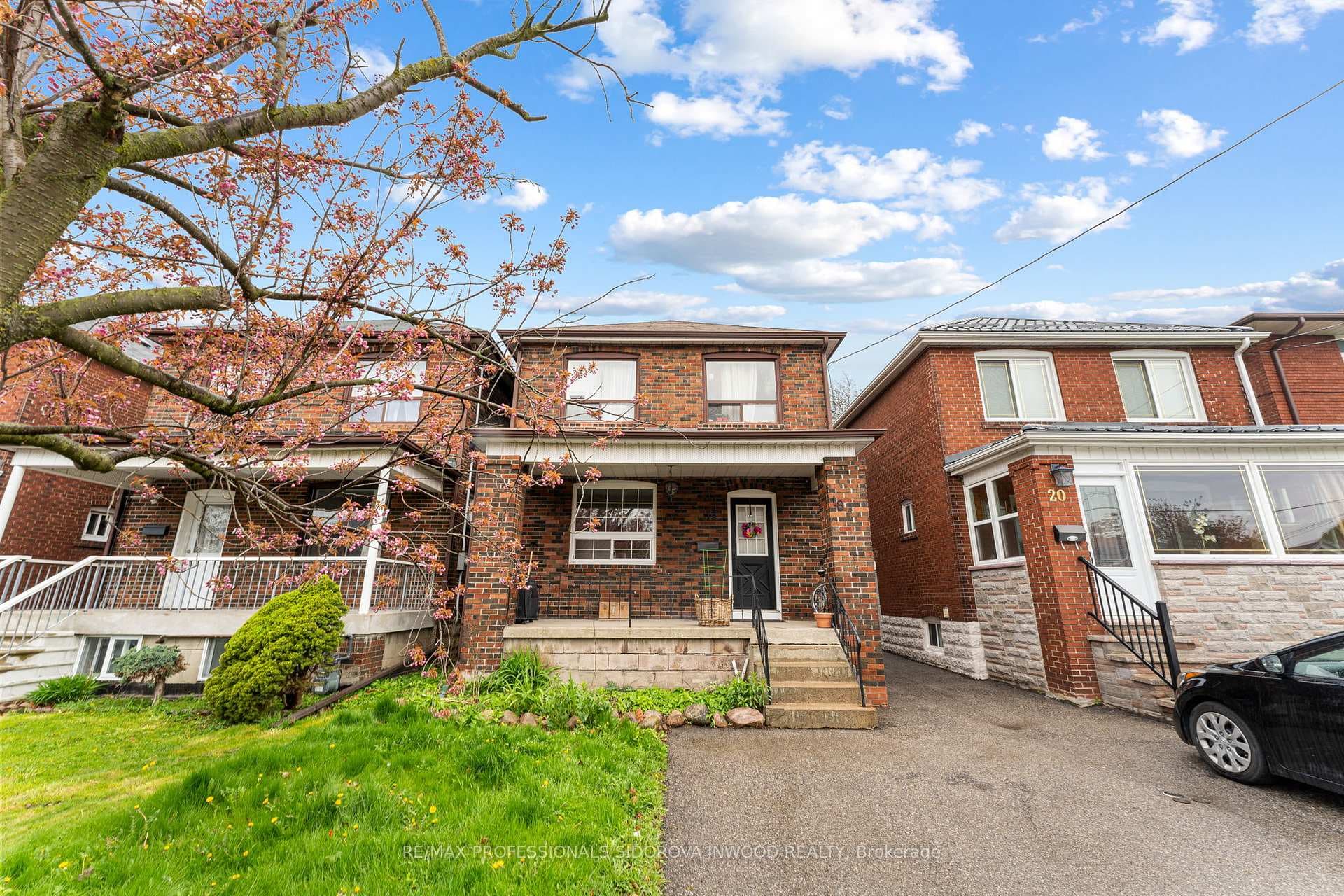 18 Twenty Second Street, Liberty Village / Parkdale / South Parkdale, ON M8V 3M1 - Photo 1