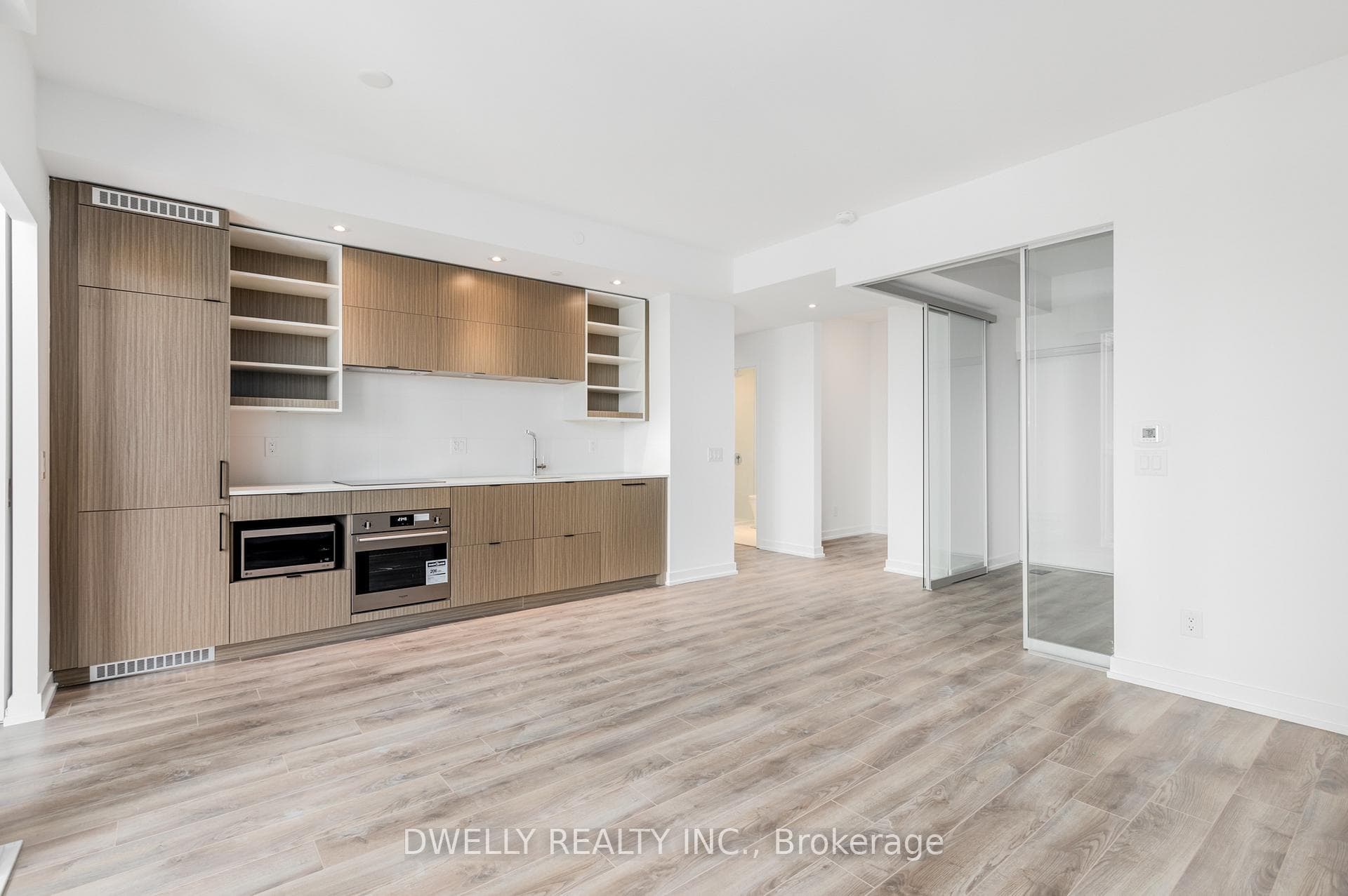 20 Edward Street Unit 2019, Downtown Toronto / Waterfront, ON M5G 0C5 - Photo 1
