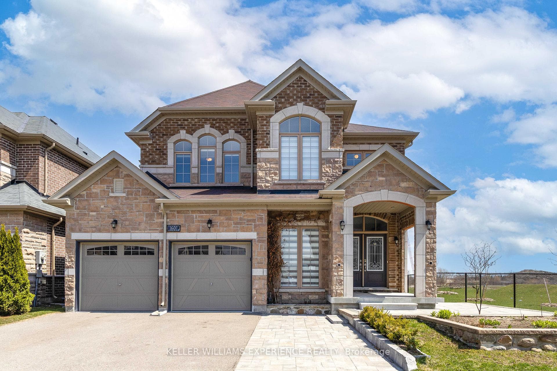 1601 Emberton Way, Innisfil, ON L9S 0N4 - Photo 1