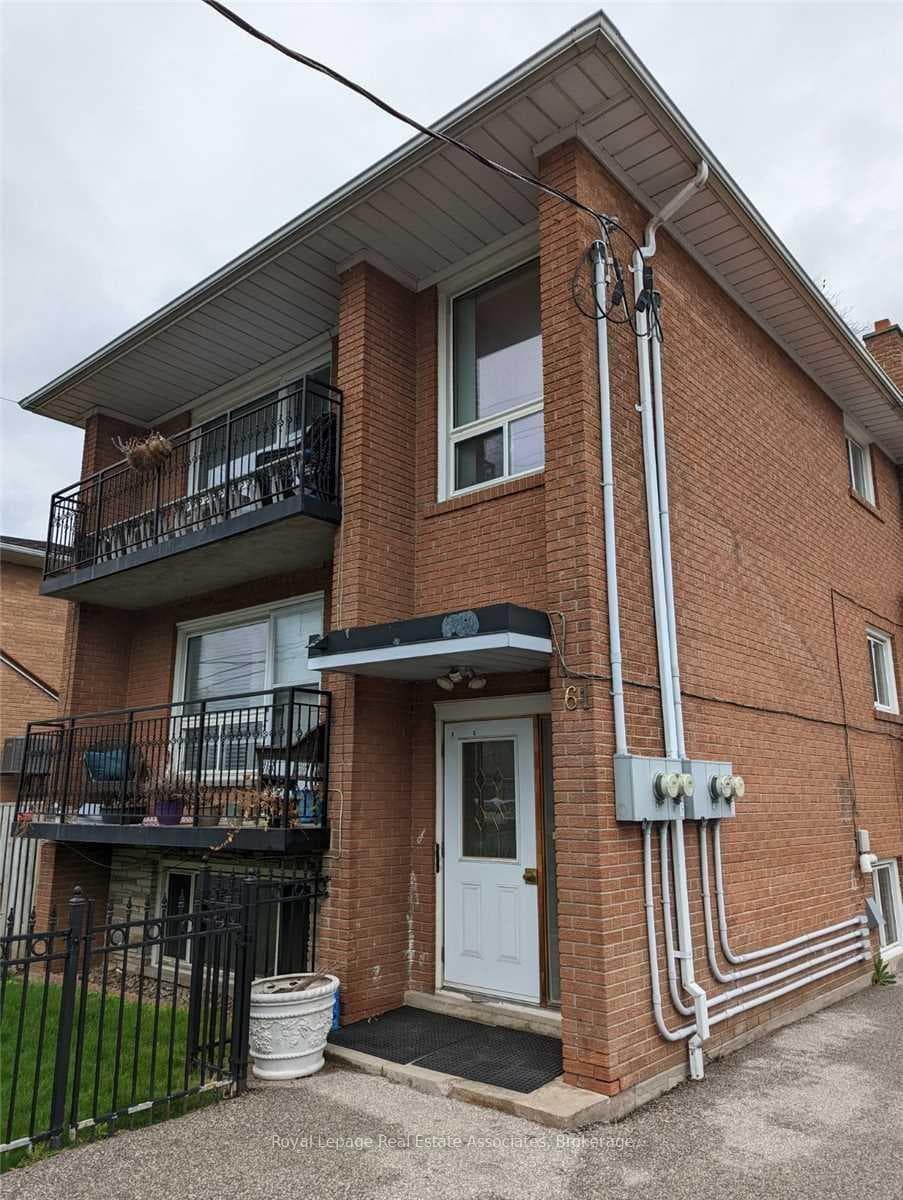 61 Mississauga Road Unit 1, Mississauga, ON L5H 2H9 - Photo 1