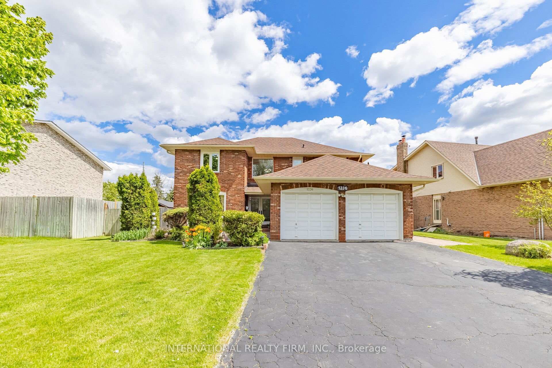 1236 Fleet Street, Mississauga, ON L5H 3P5 - Photo 1