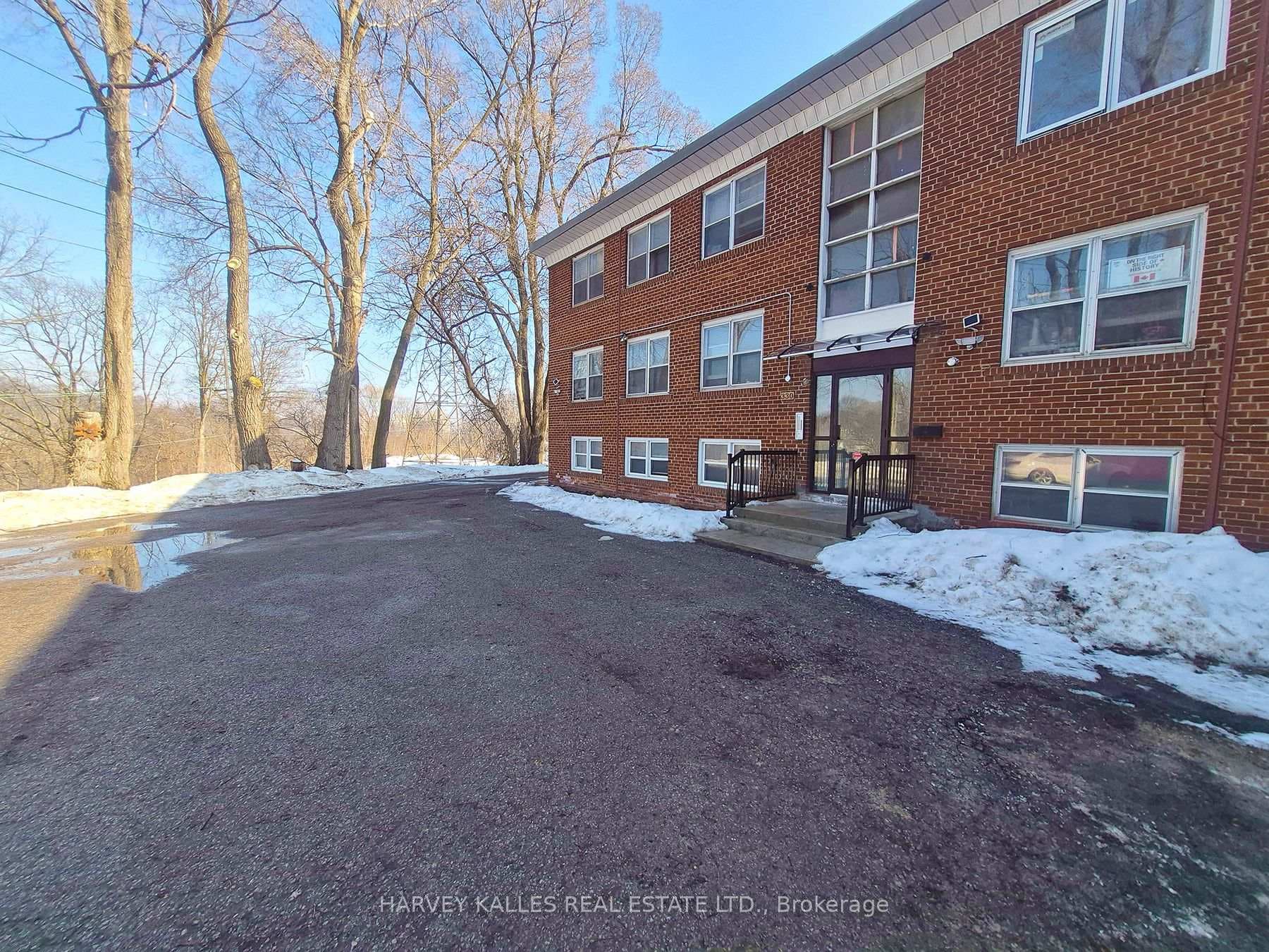 330 Chisholm Avenue Unit 6, Danforth / East York, ON M4C 4W6 - Photo 1