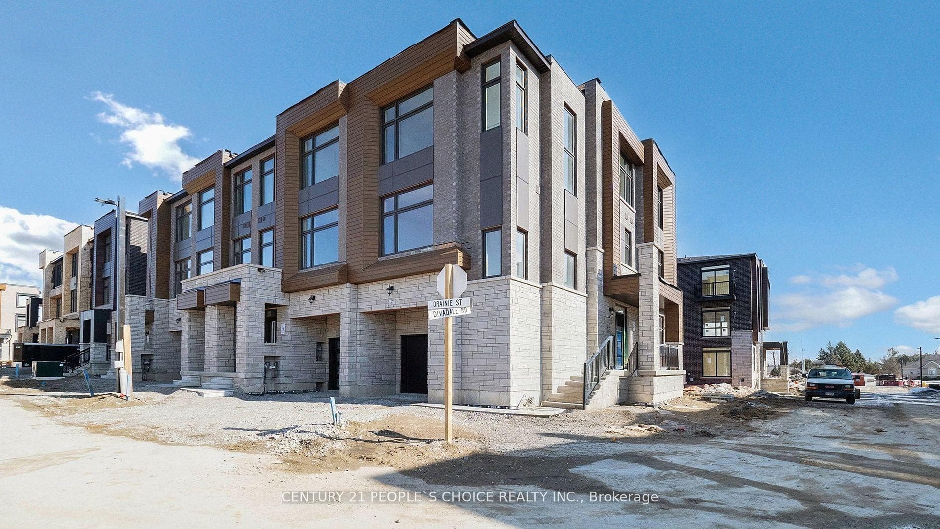 37 Drainie Street, Vaughan, ON L4H 5J3 - Photo 1