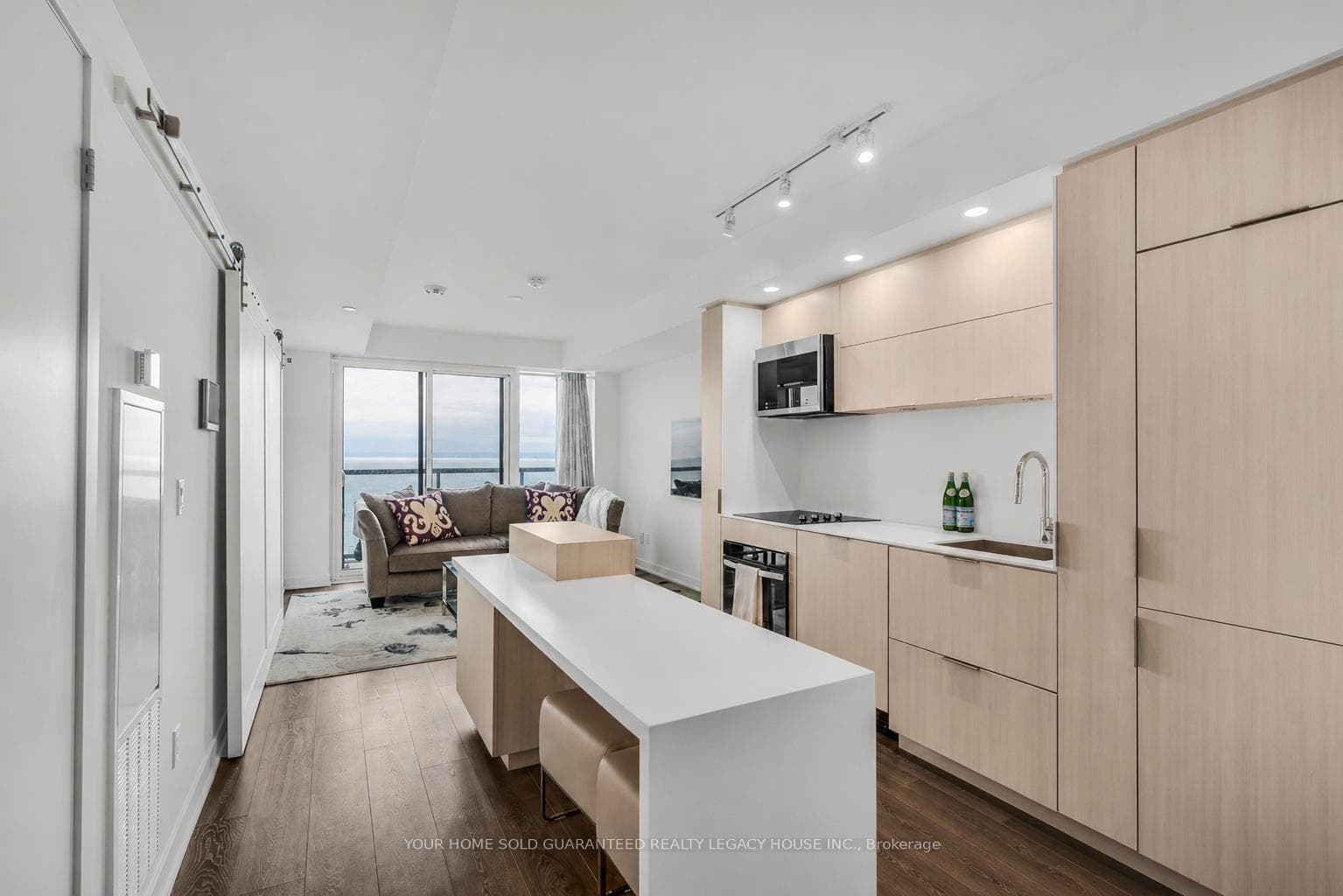 370 Martha Street Unit 1805, Burlington