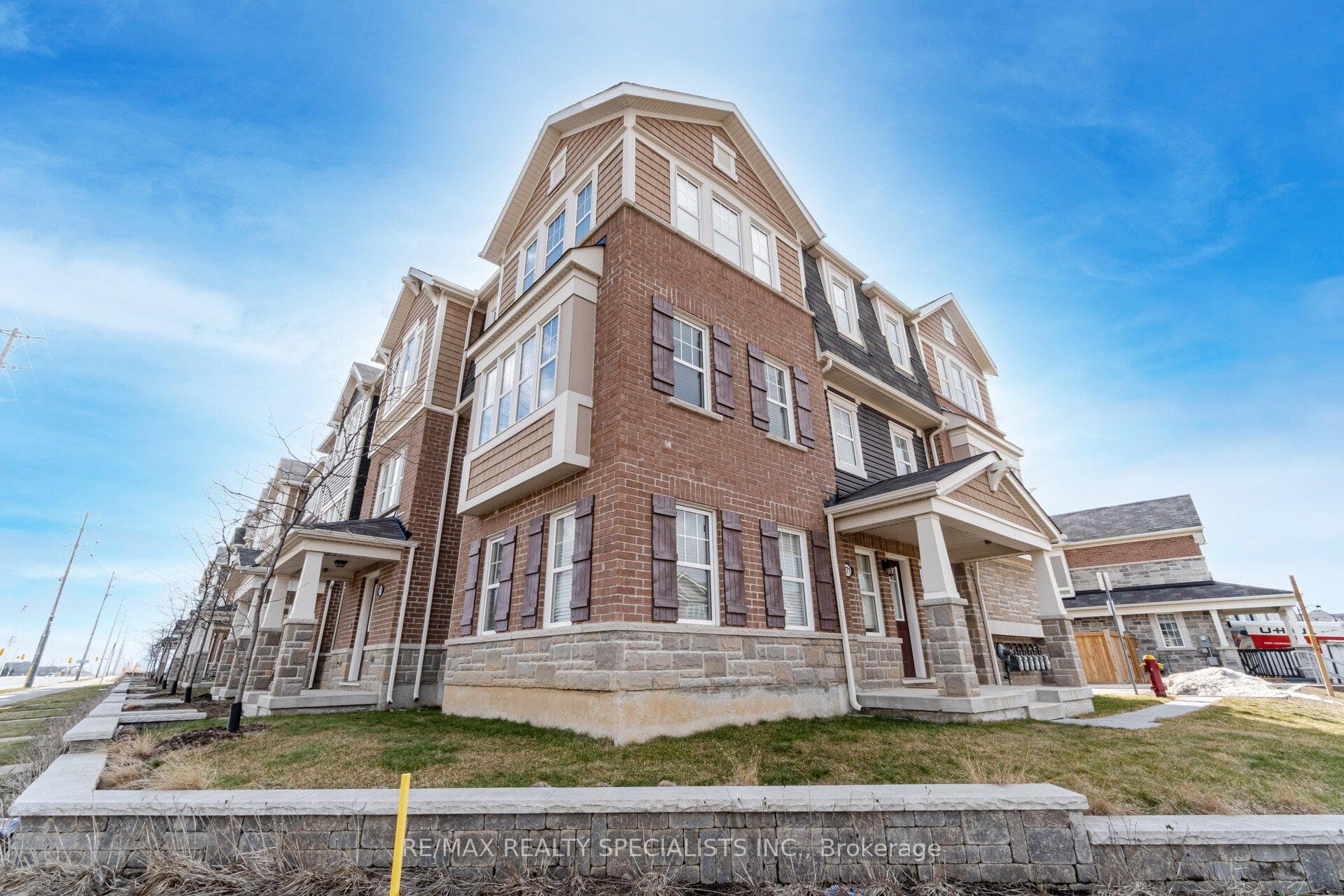 1000 Asleton Boulevard Unit 171, Milton