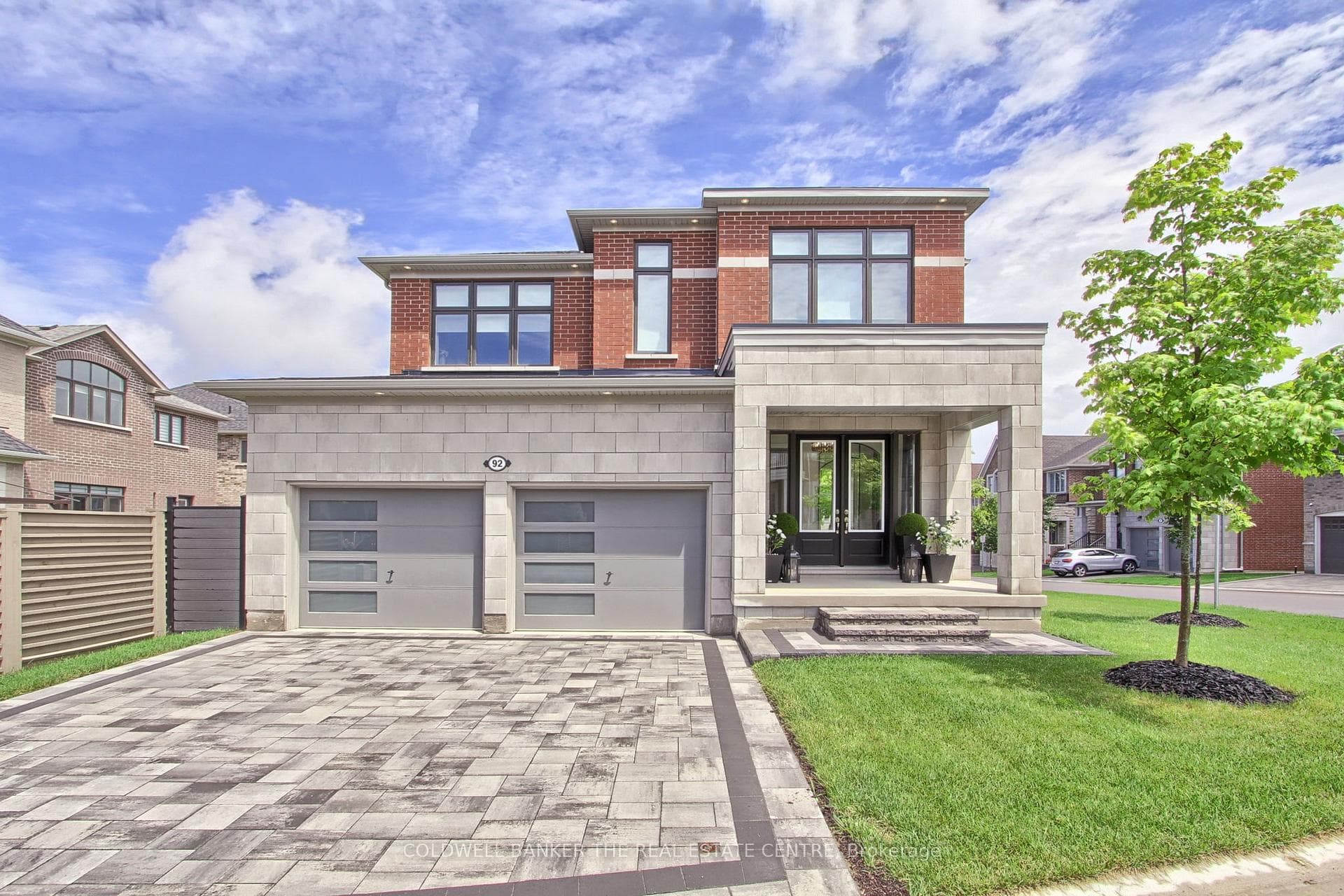 92 Maple Fields Circle, Aurora, ON L4G 0P5 - Photo 1