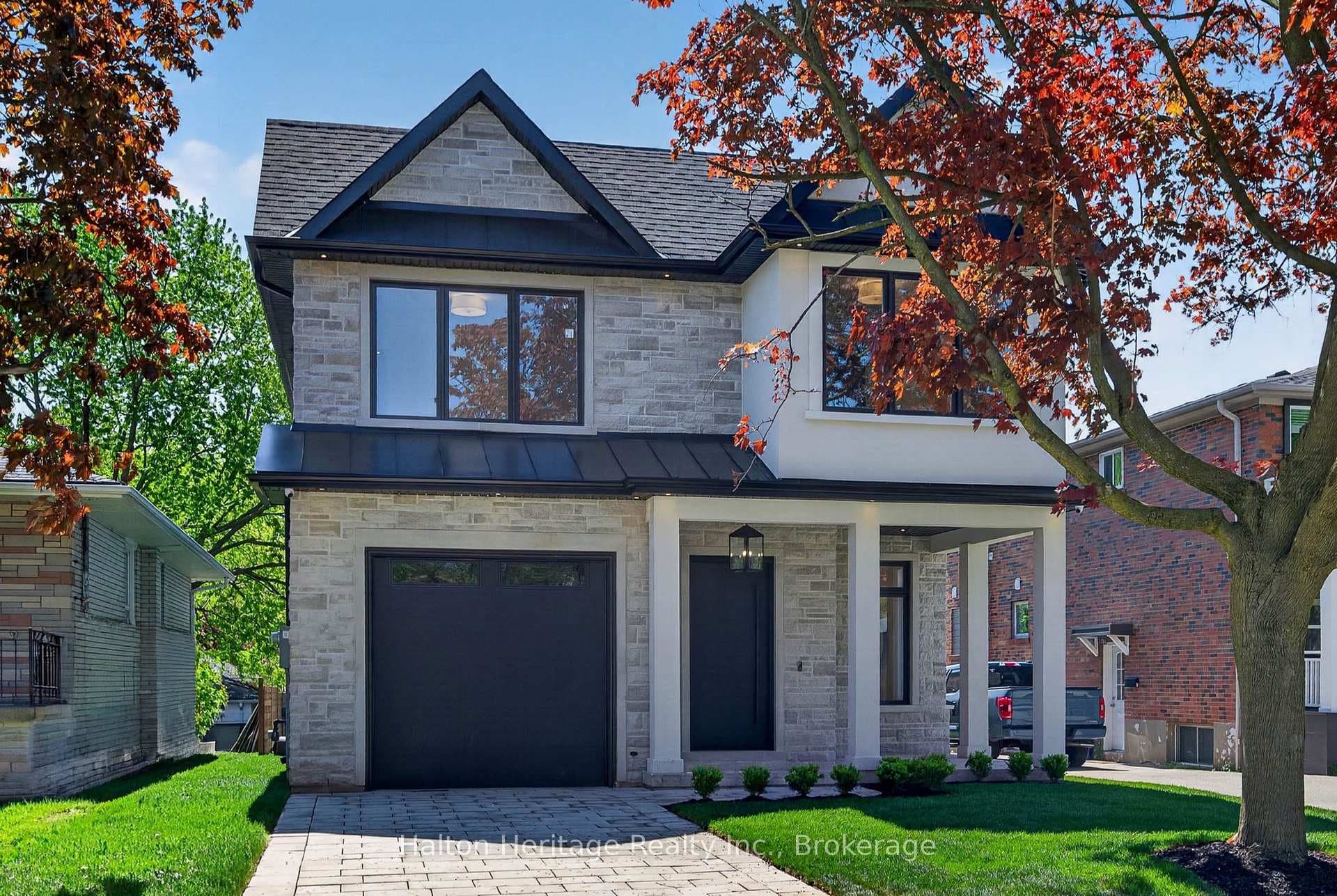 148 Herald Avenue, Oakville