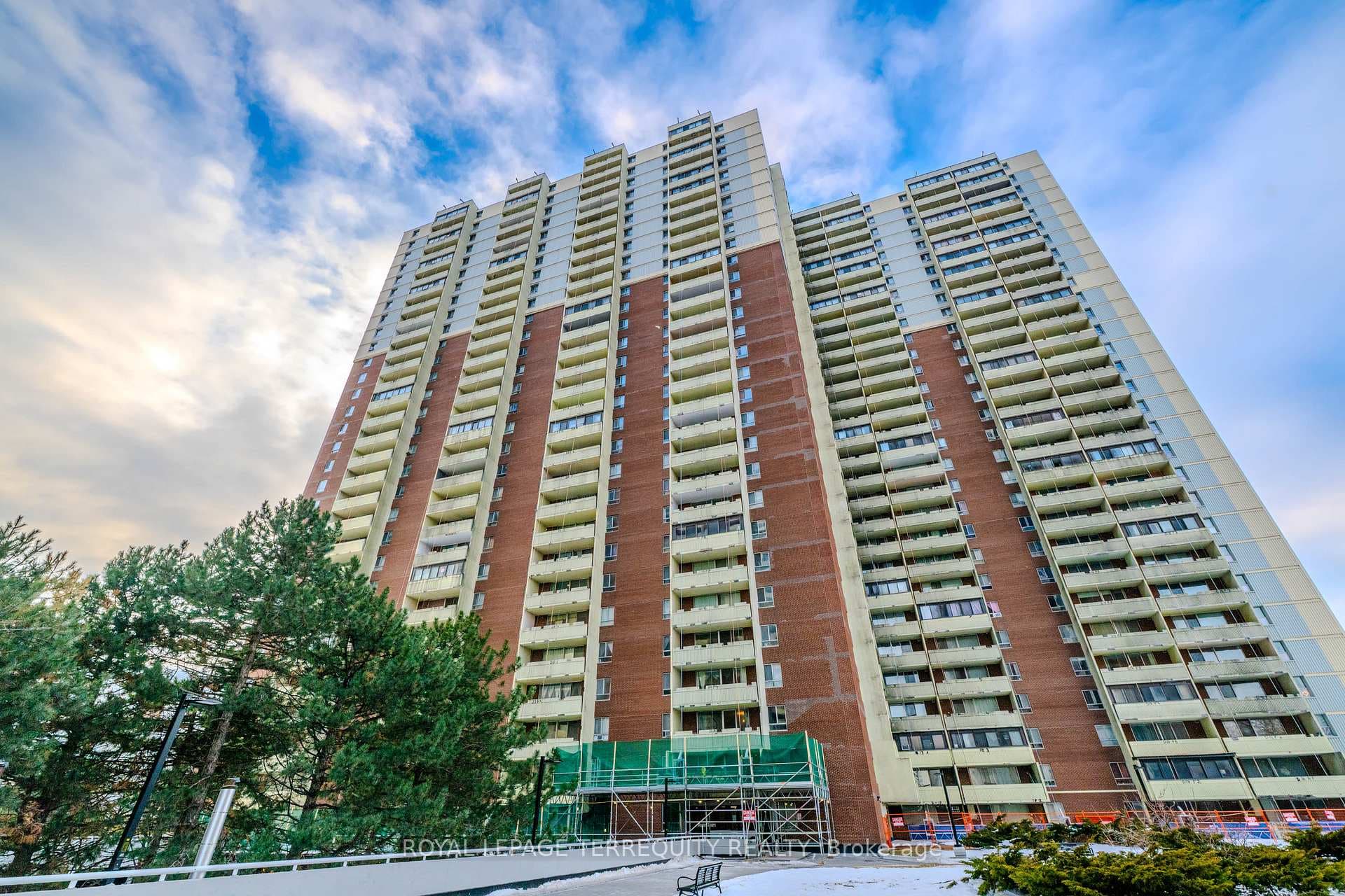 1 Massey Square Unit 1703, Danforth / East York, ON M4C 5L4 - Photo 1